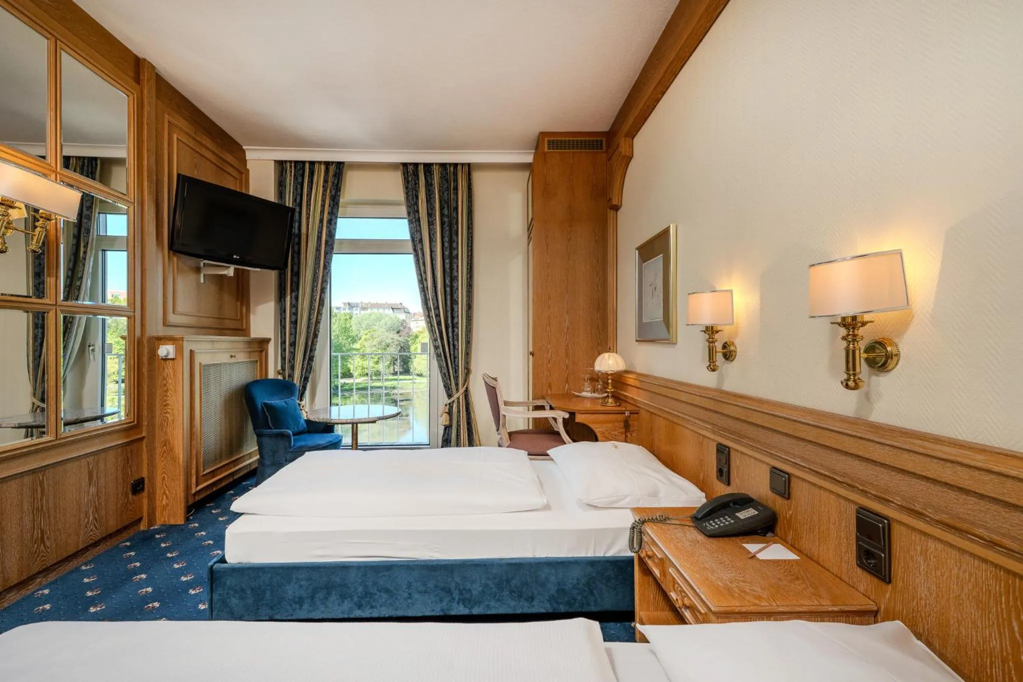 Photo of the whole room, Bed in Ringhotel Seehof