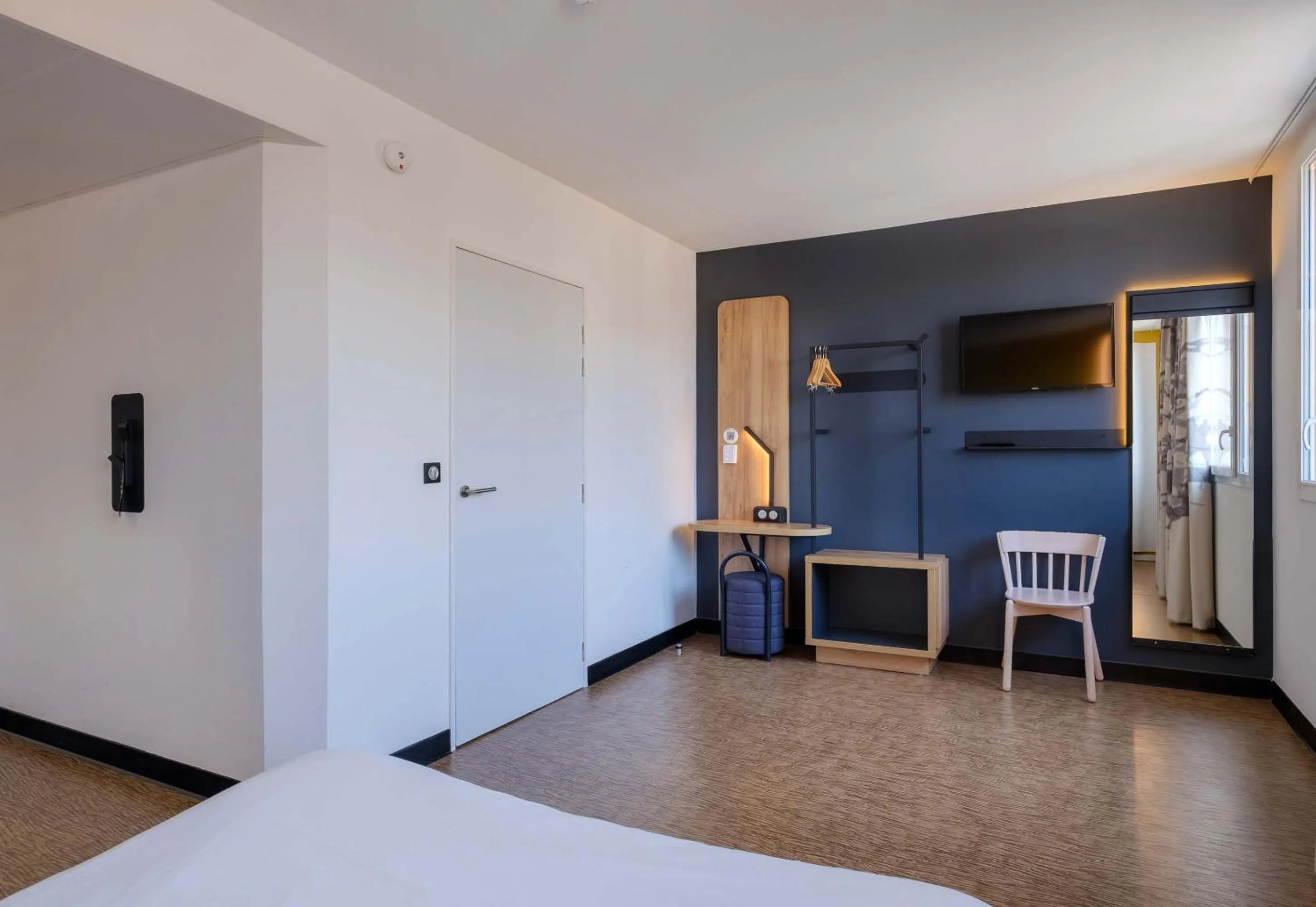 Bedroom, Bed in B&B HOTEL Nice Aéroport Arenas