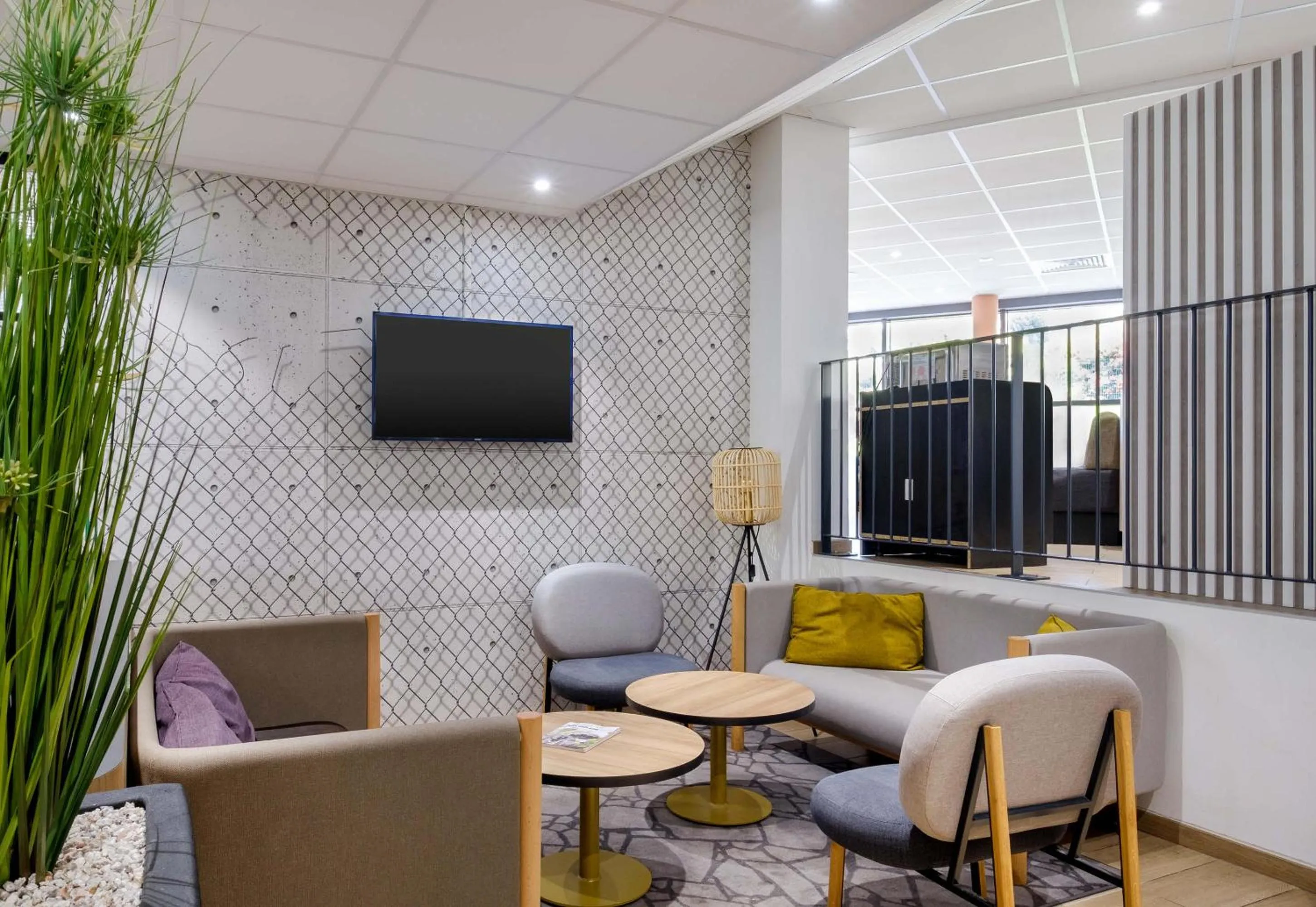 Seating area in B&B HOTEL Nice Aéroport Arenas