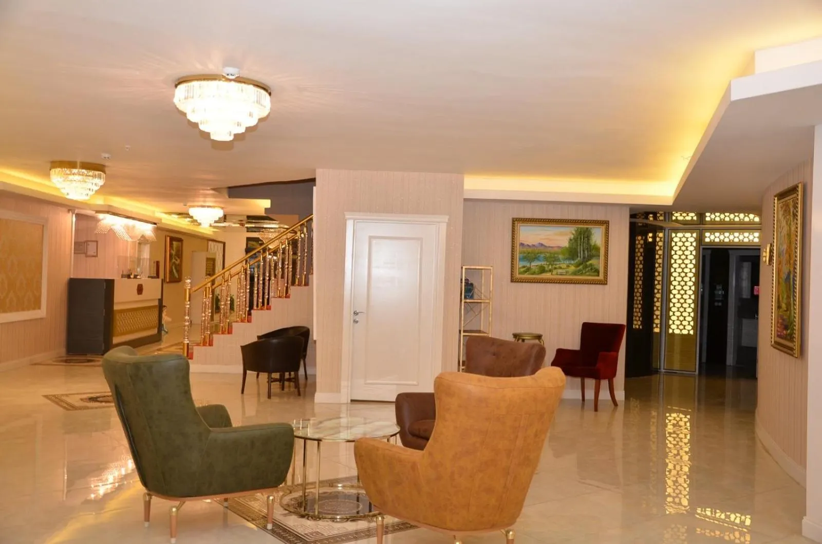 Seating area in TAMARA Business Otel