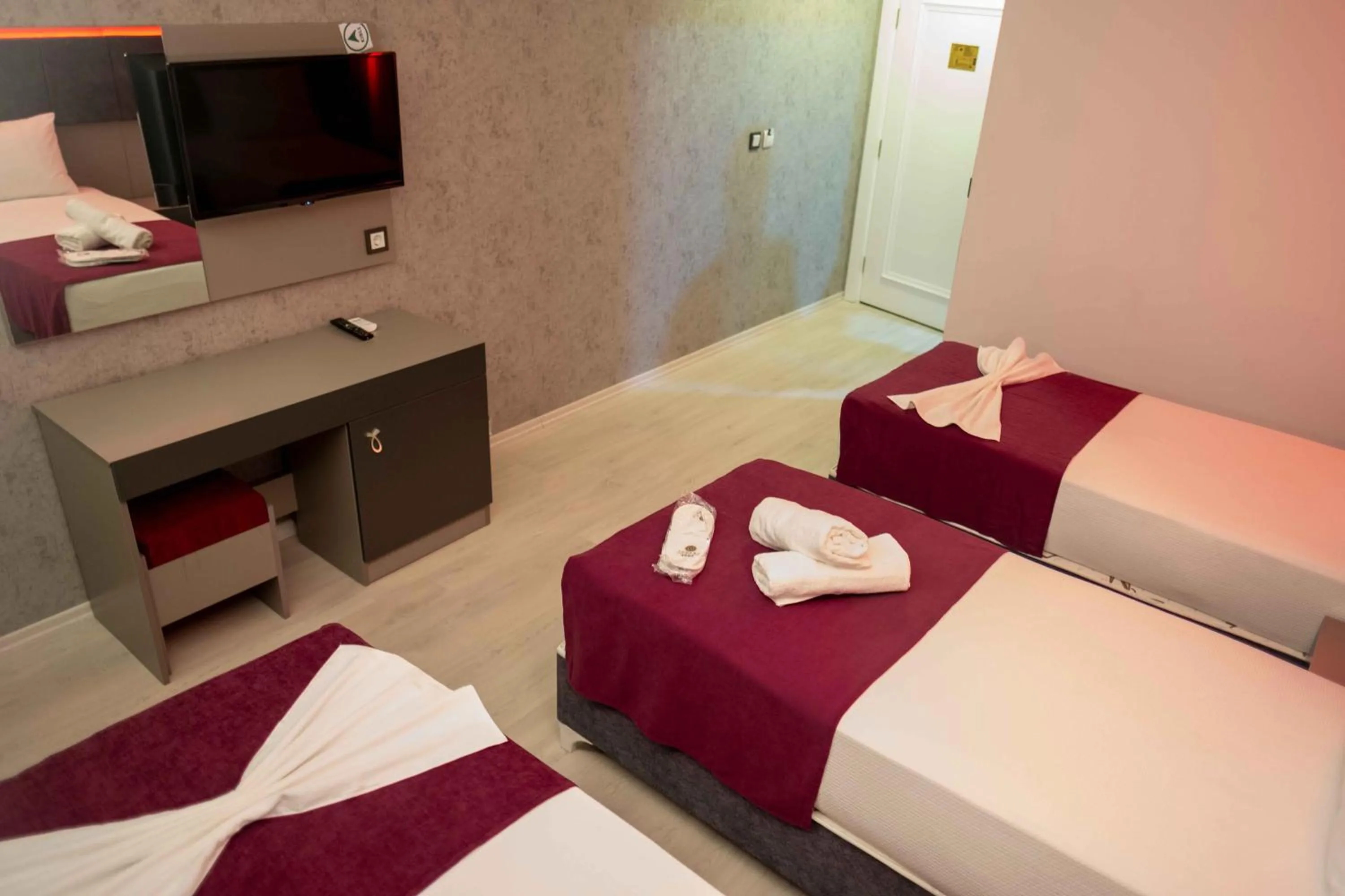 Bedroom, Bed in TAMARA Business Otel