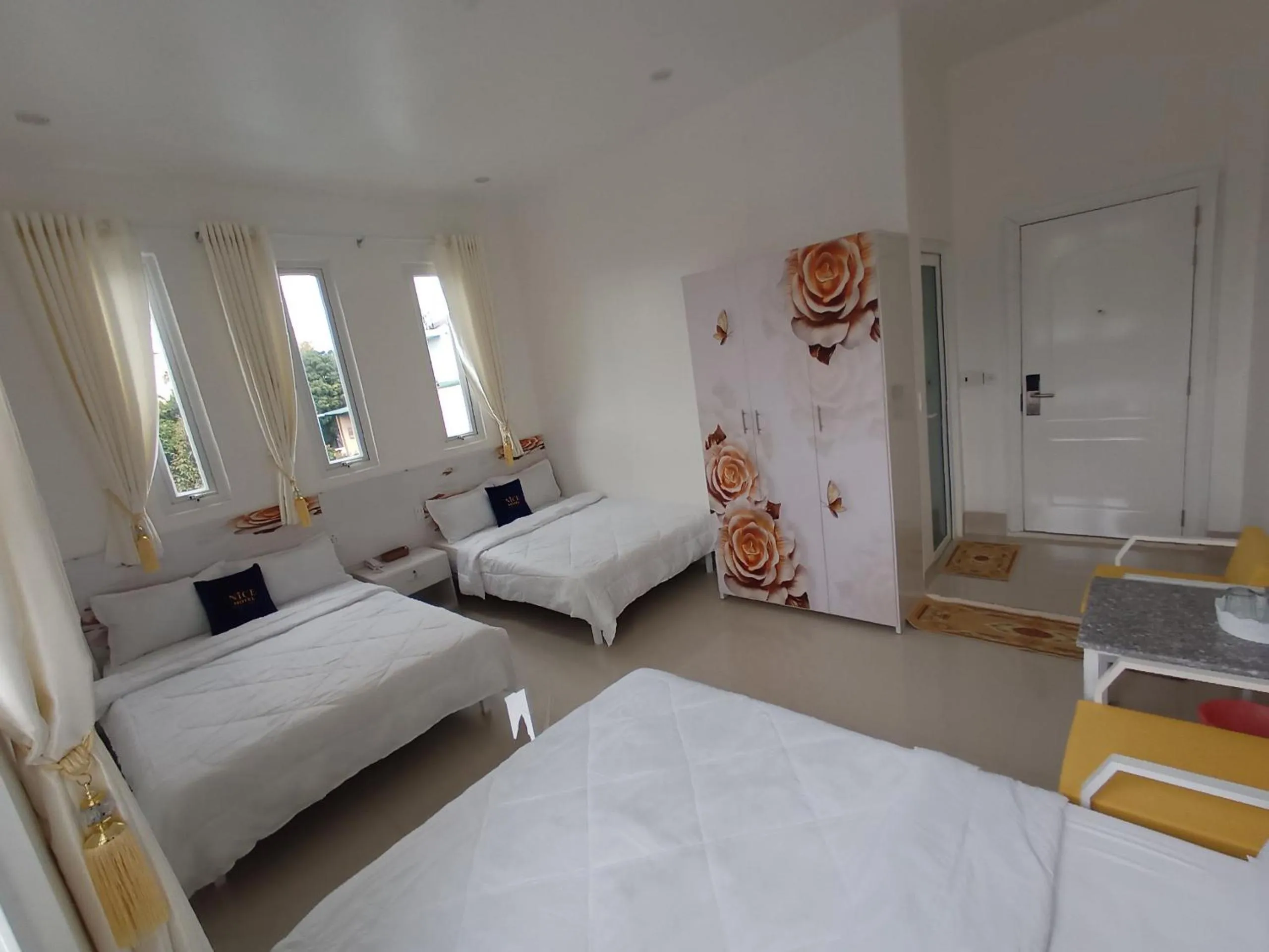 Bed in Nice Hotel Buôn Ma Thuột