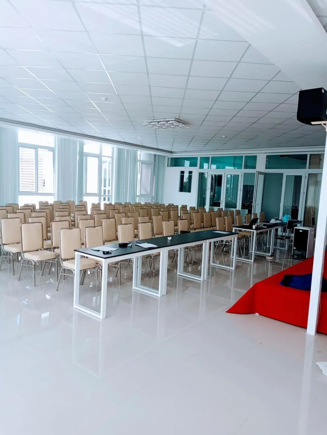 Property building in Nice Hotel Buôn Ma Thuột