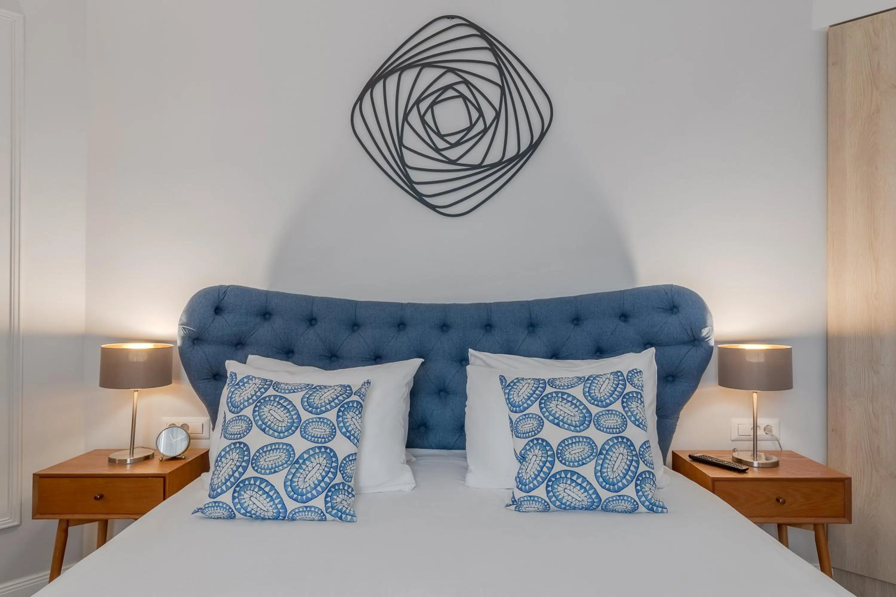 Bed in Dozsa Residence