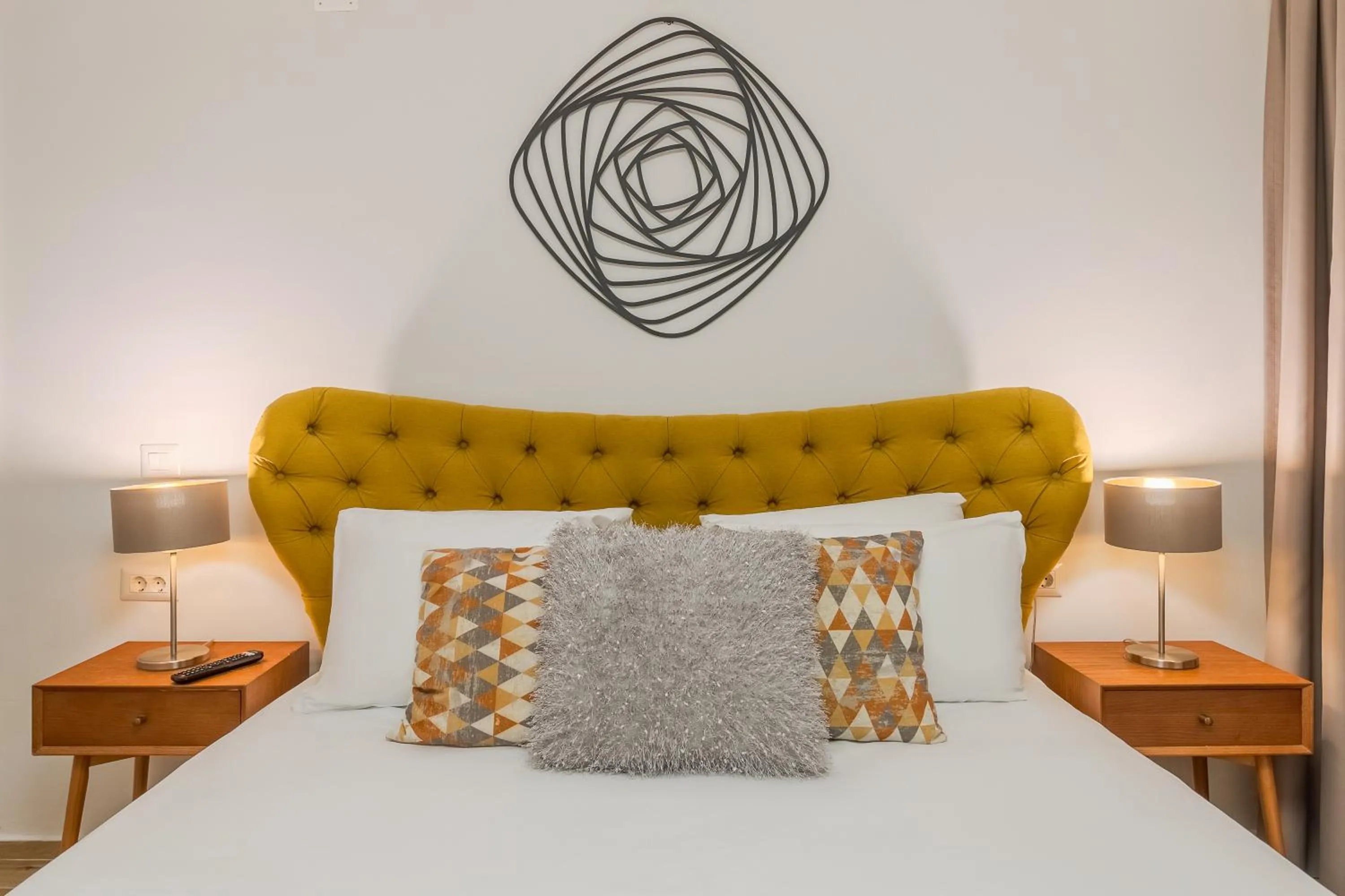 Bed in Dozsa Residence