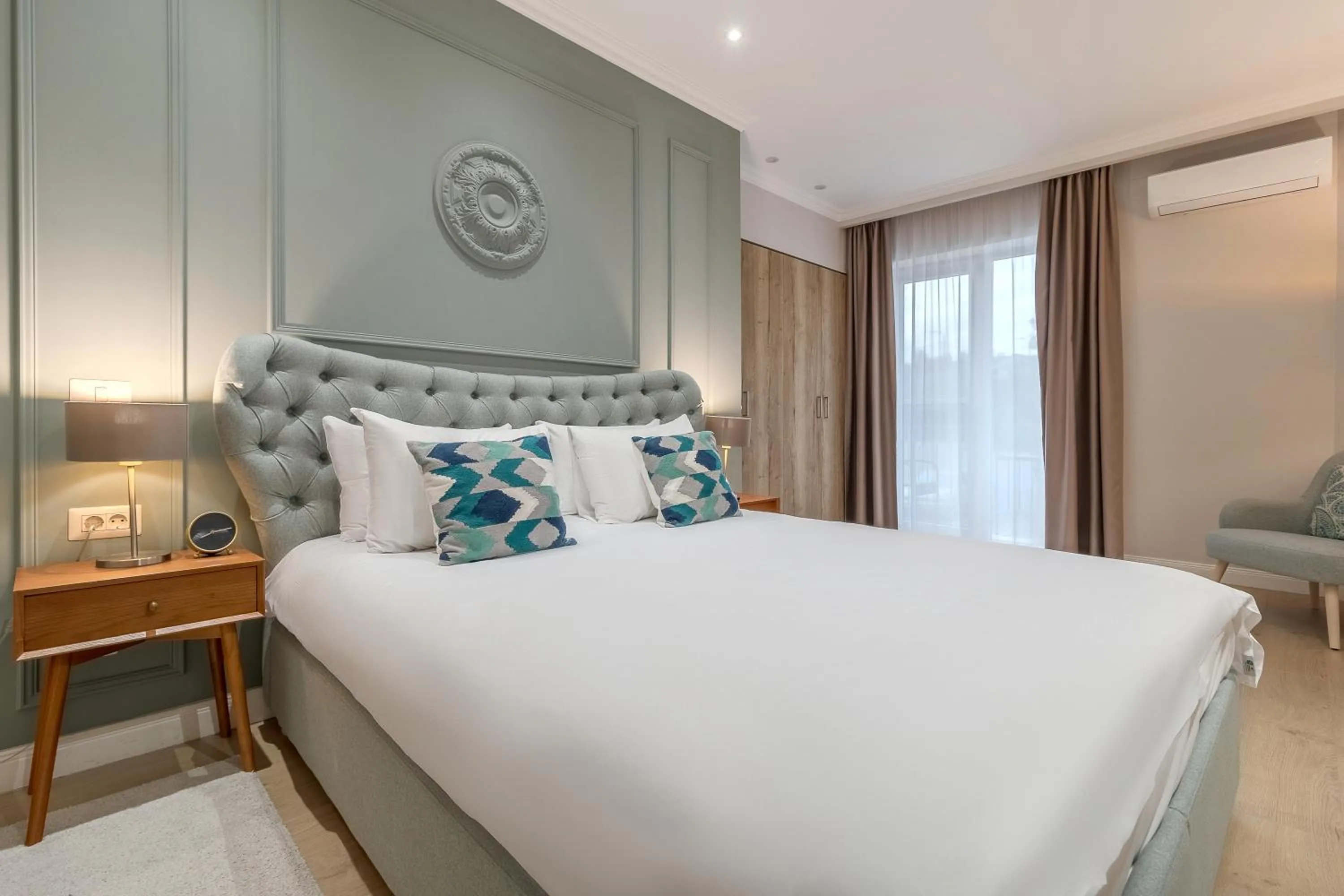 Bed in Dozsa Residence