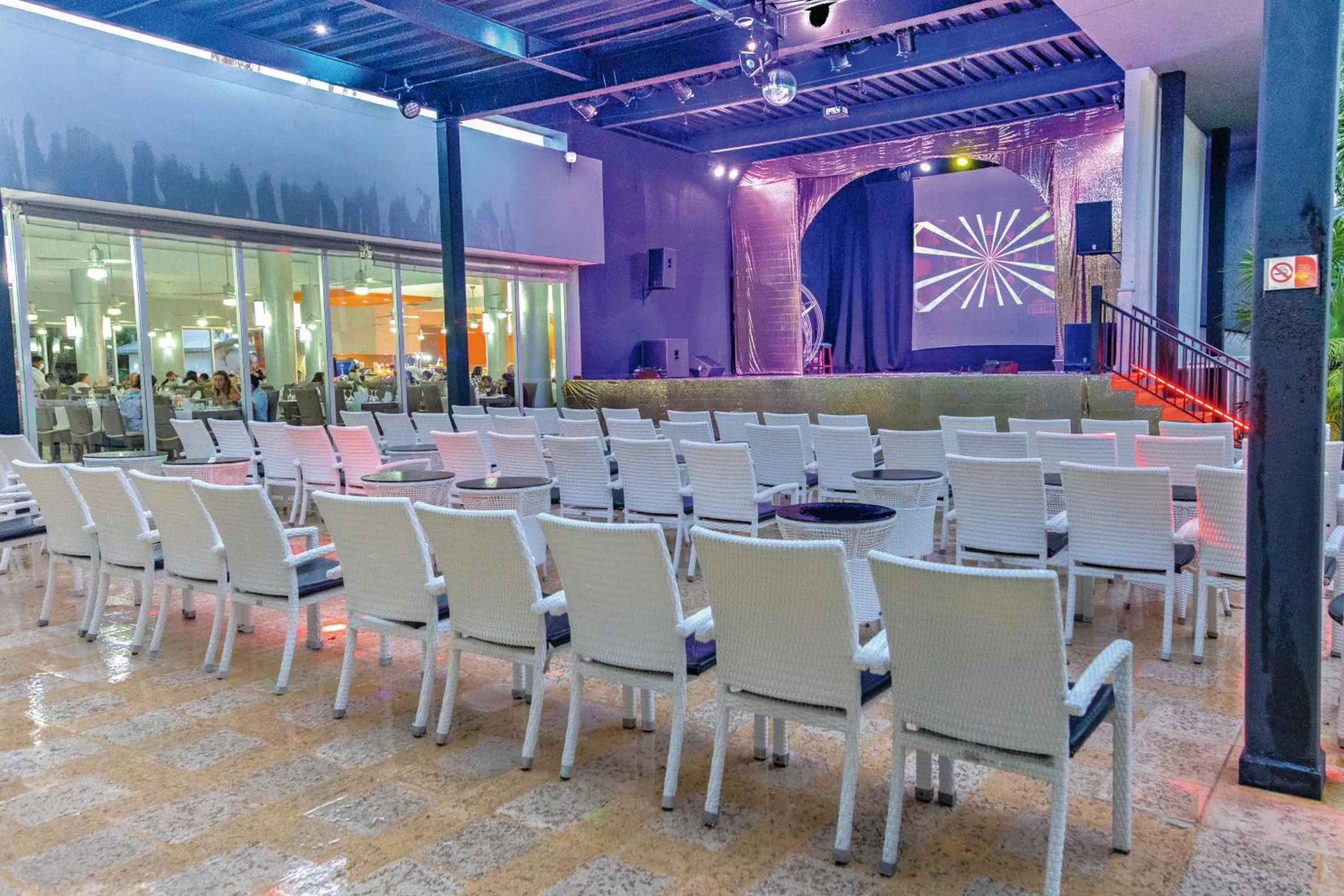 Evening entertainment in Riu Lupita - All Inclusive