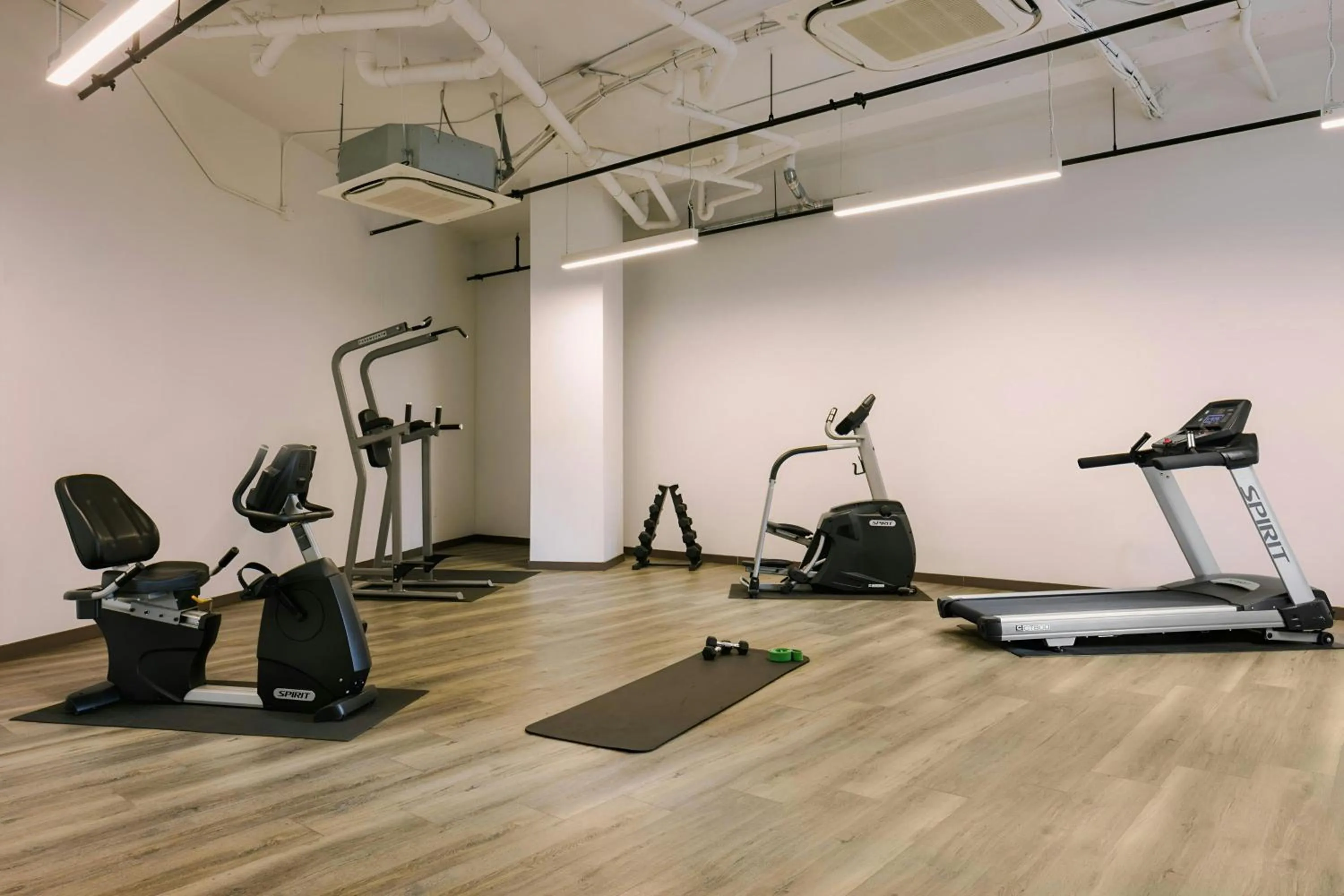 Fitness centre/facilities in Sonder by Marriott Bonvoy Gabriel Richard Apartments Downtown