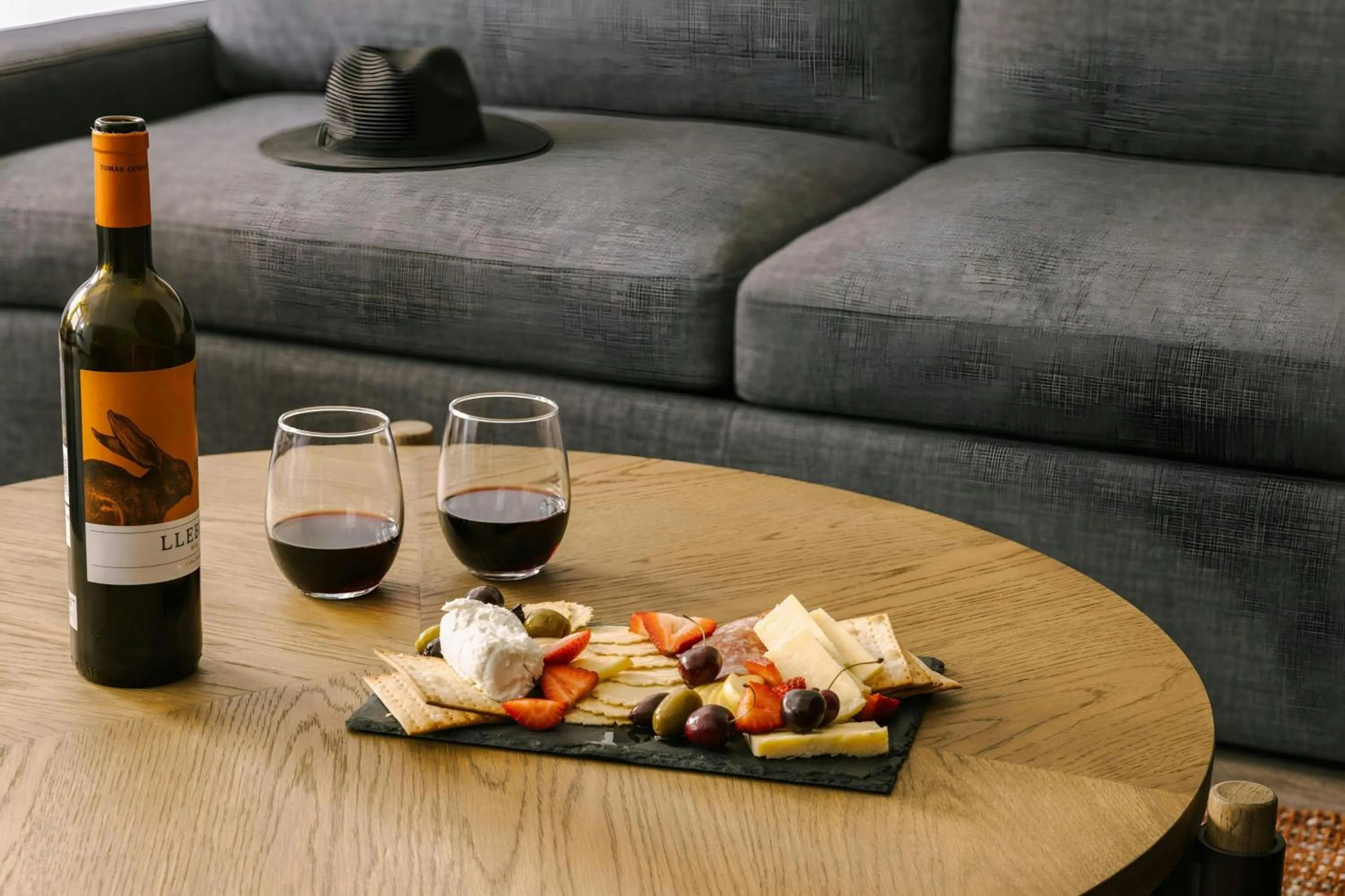 Living room in Sonder by Marriott Bonvoy Gabriel Richard Apartments Downtown