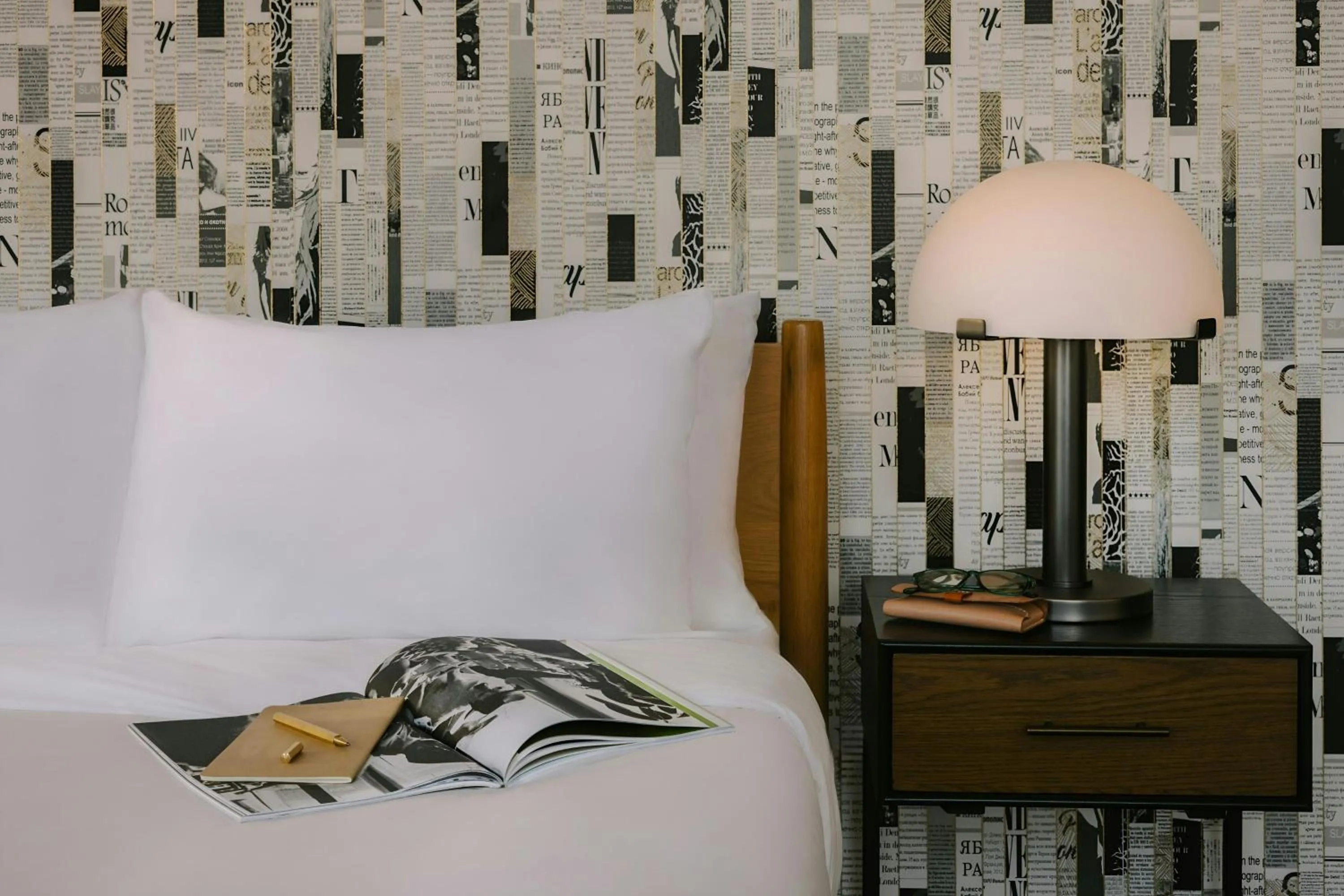 Bedroom, Bed in Sonder by Marriott Bonvoy Gabriel Richard Apartments Downtown