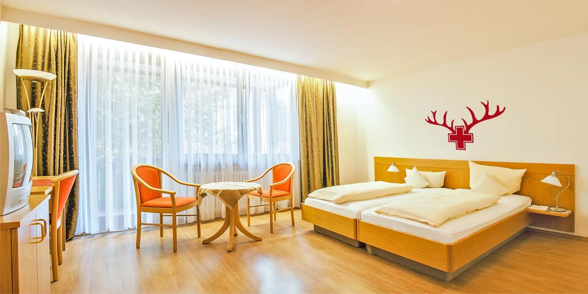 Bed in Gasthof und Pension zum Kreuz