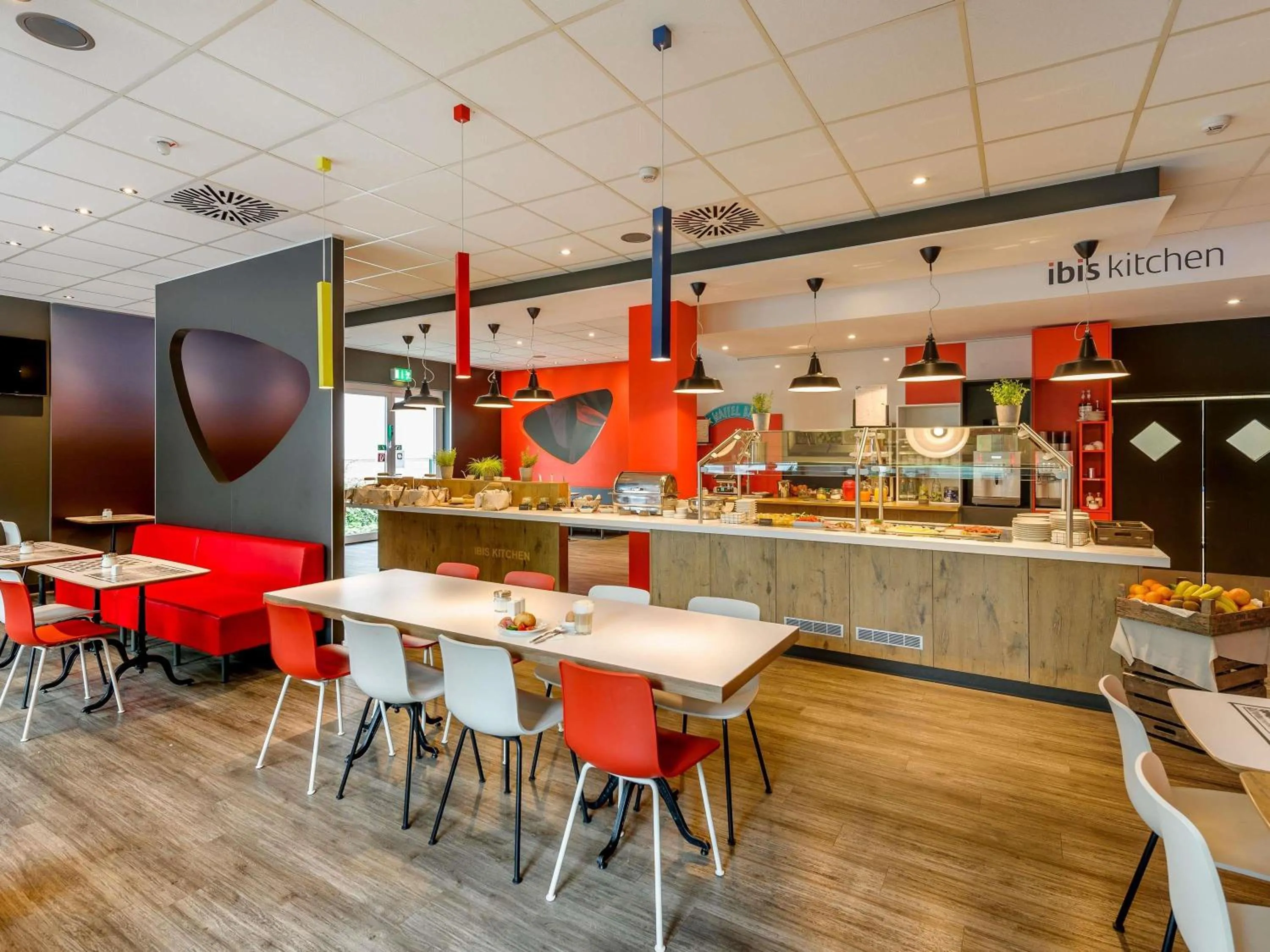 Breakfast in ibis Hotel Frankfurt Airport