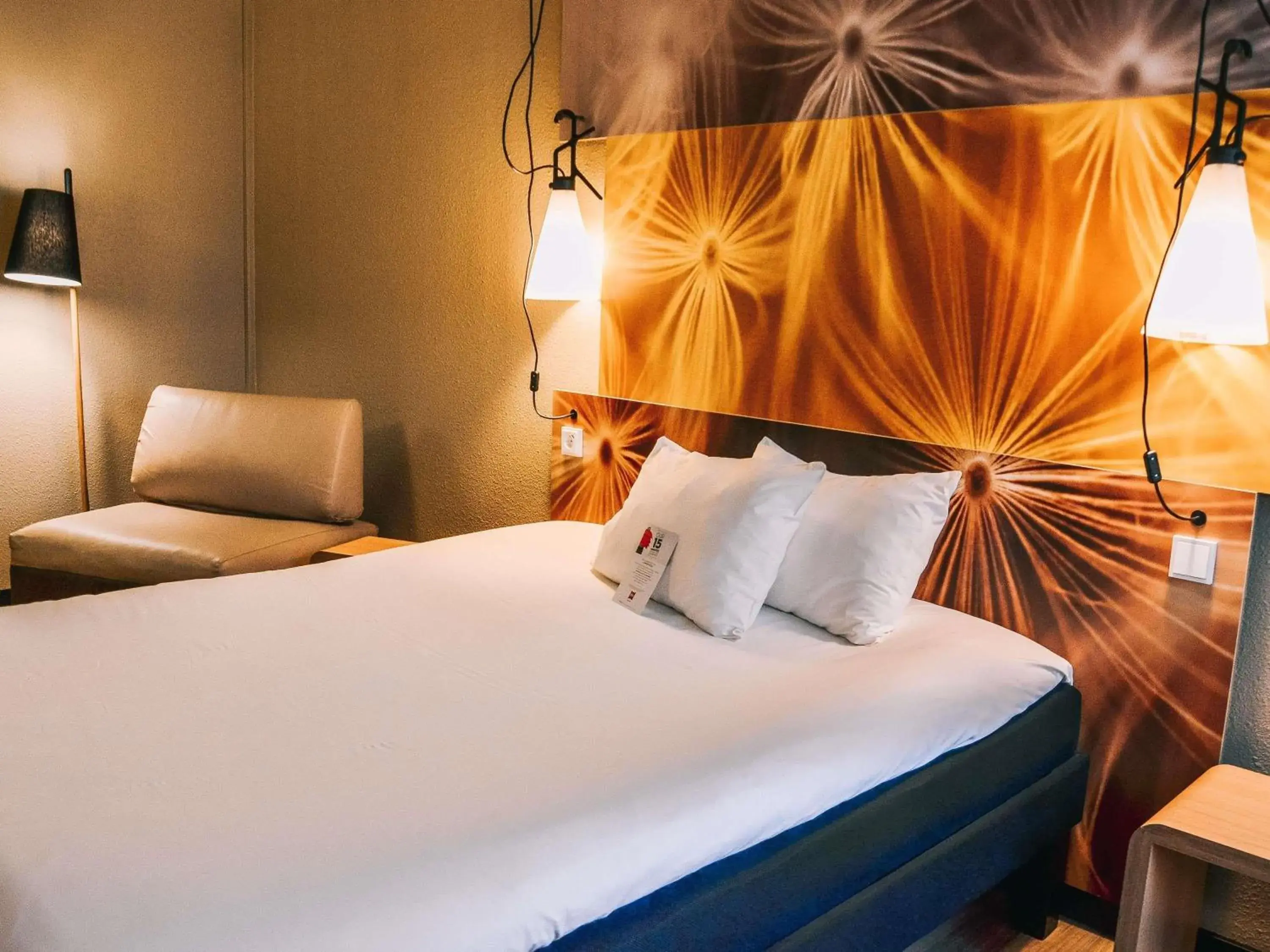 Standard Room with One Double Bed and One Single Bed in ibis Hotel Frankfurt Airport Standard Room with One Double Bed and One Single Bed in ibis Hotel Frankfurt Airport