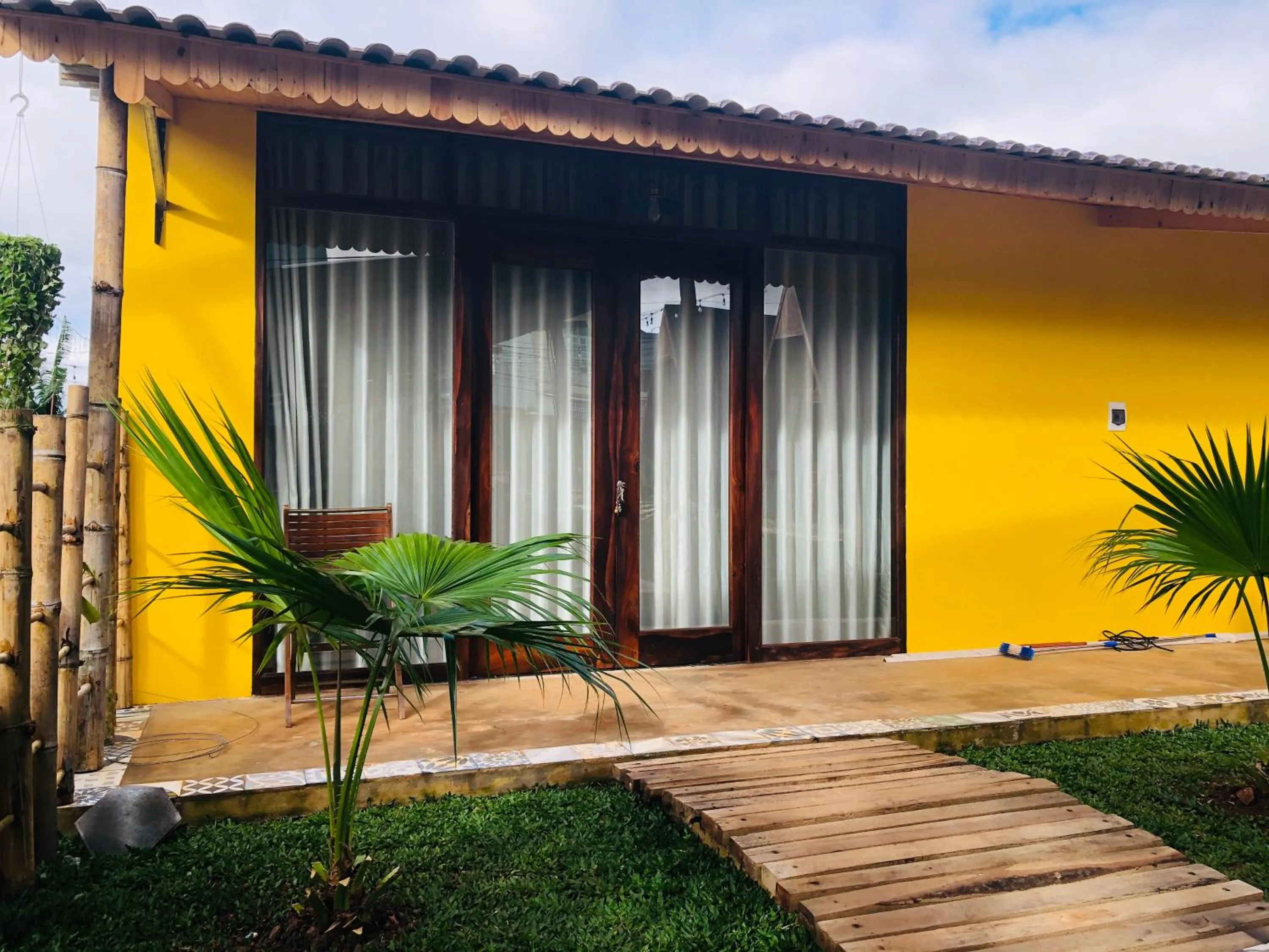 Balcony/Terrace in Nhà của Nếp