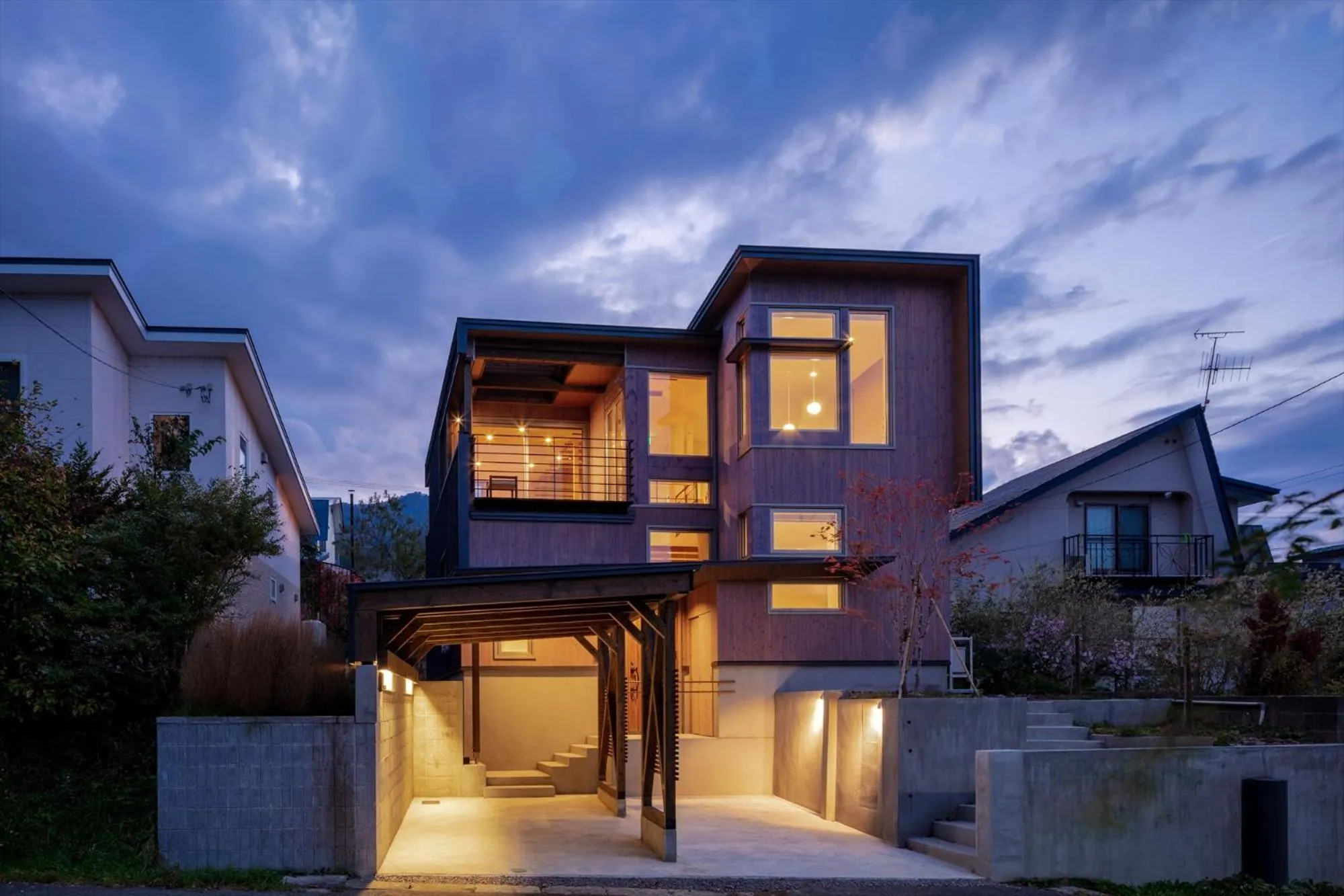 Property building in MOKUREN