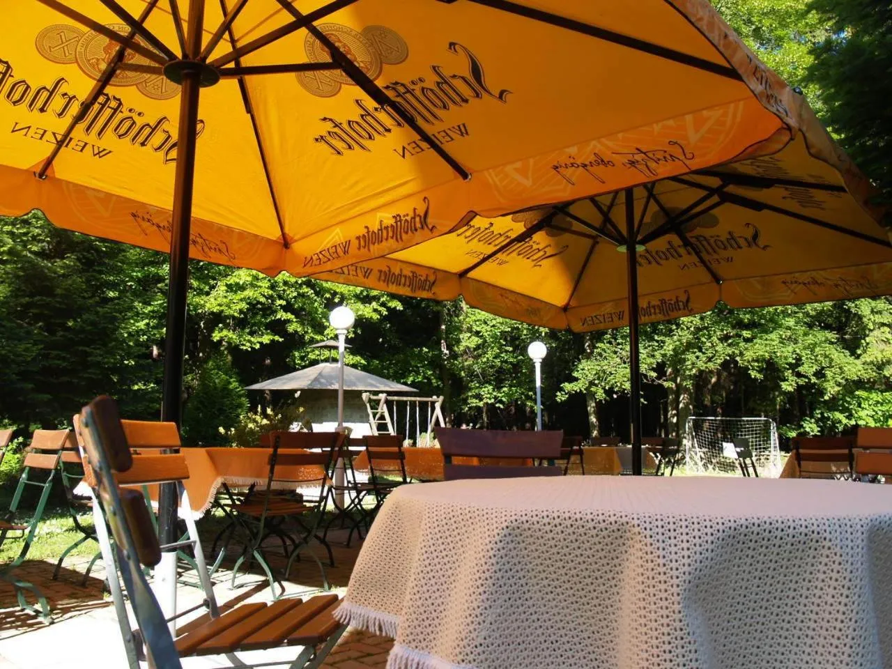 Restaurant/places to eat in Berghotel Drei Brüder Höhe