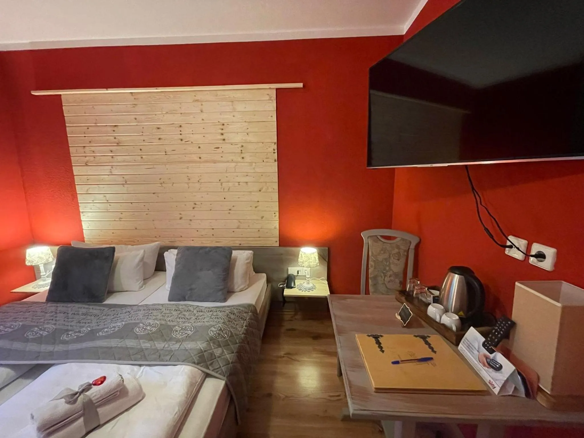 Bedroom, Bed in Berghotel Drei Brüder Höhe