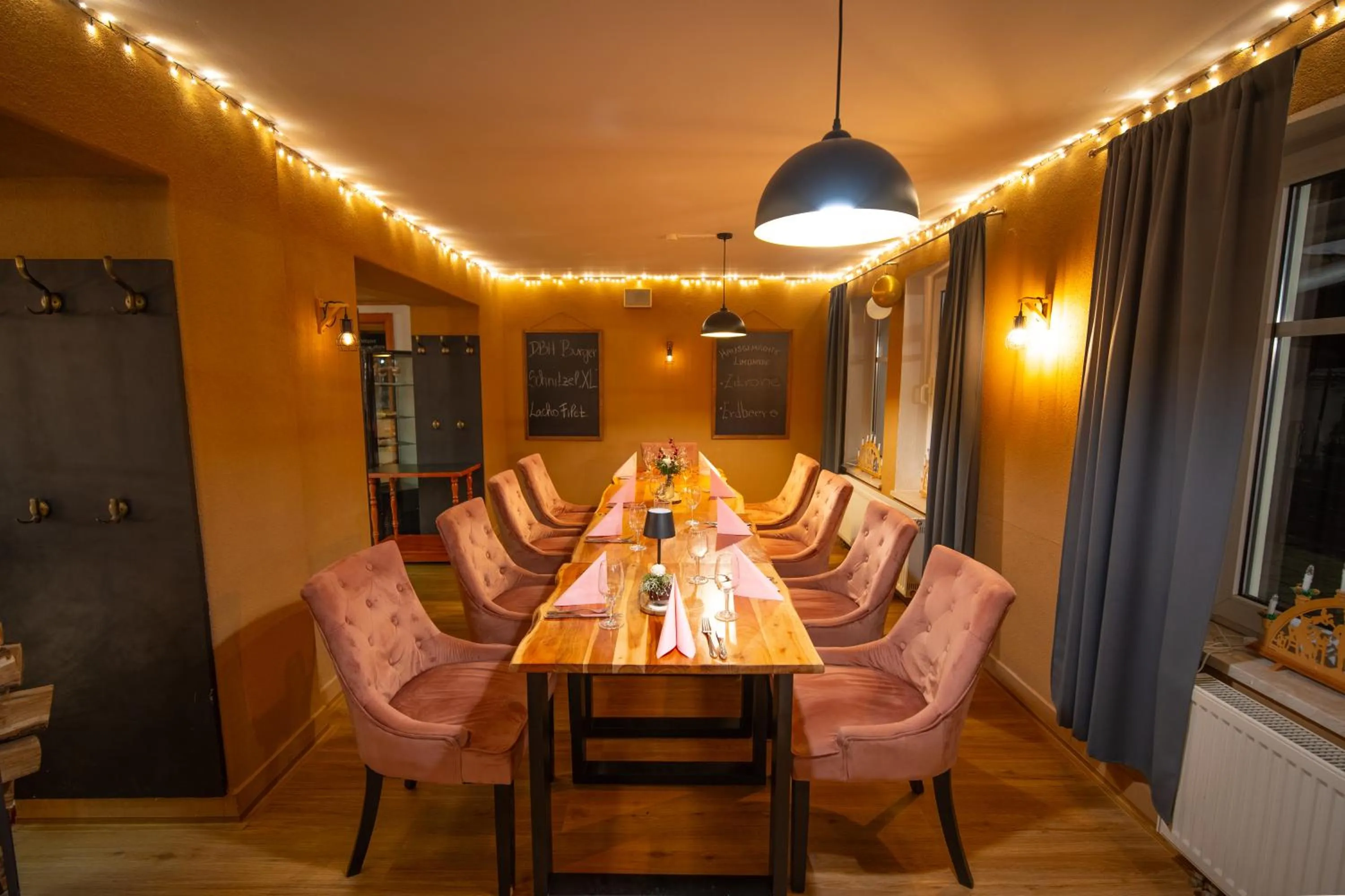 Restaurant/places to eat in Berghotel Drei Brüder Höhe