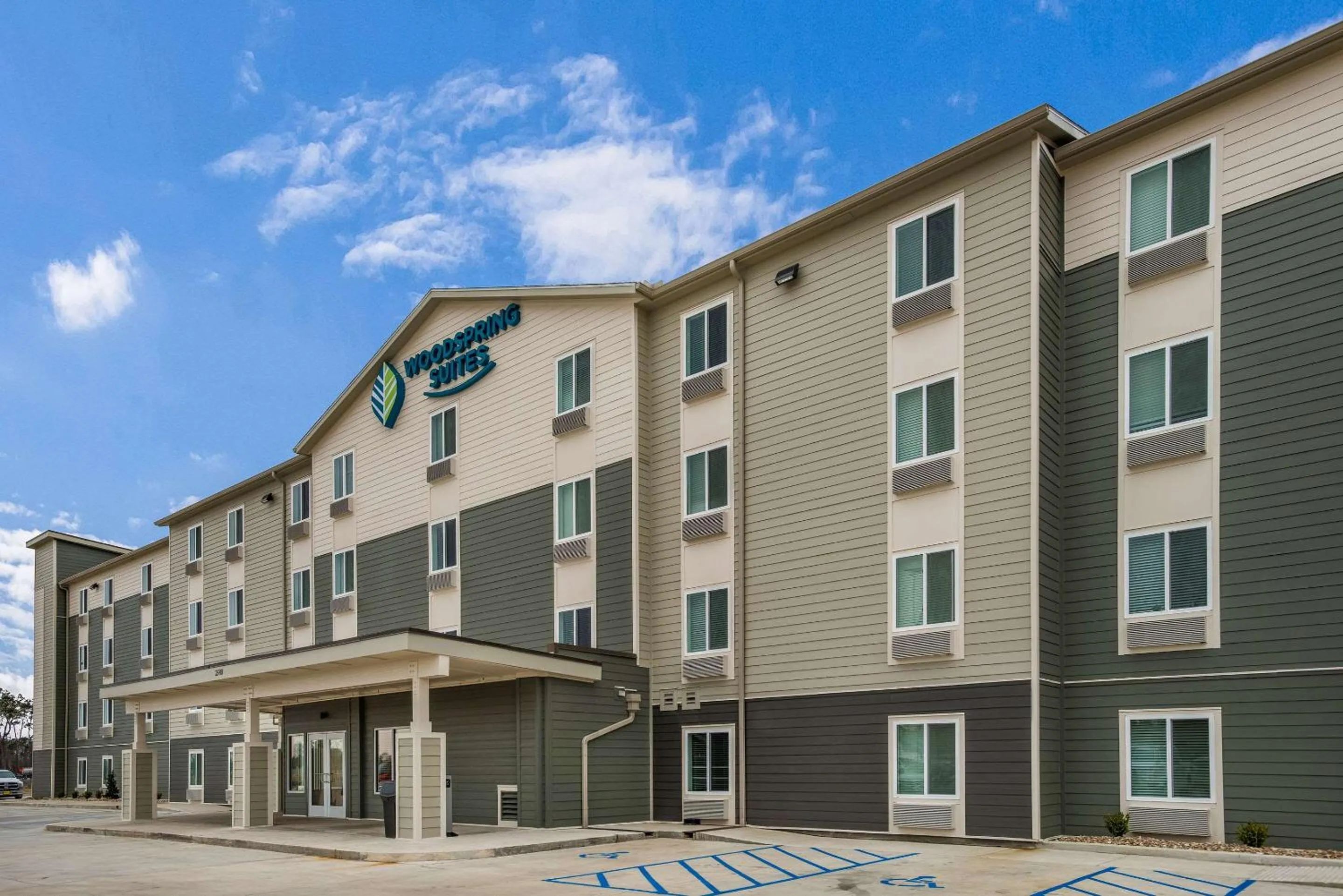 Property building in WoodSpring Suites Sulphur - Lake Charles