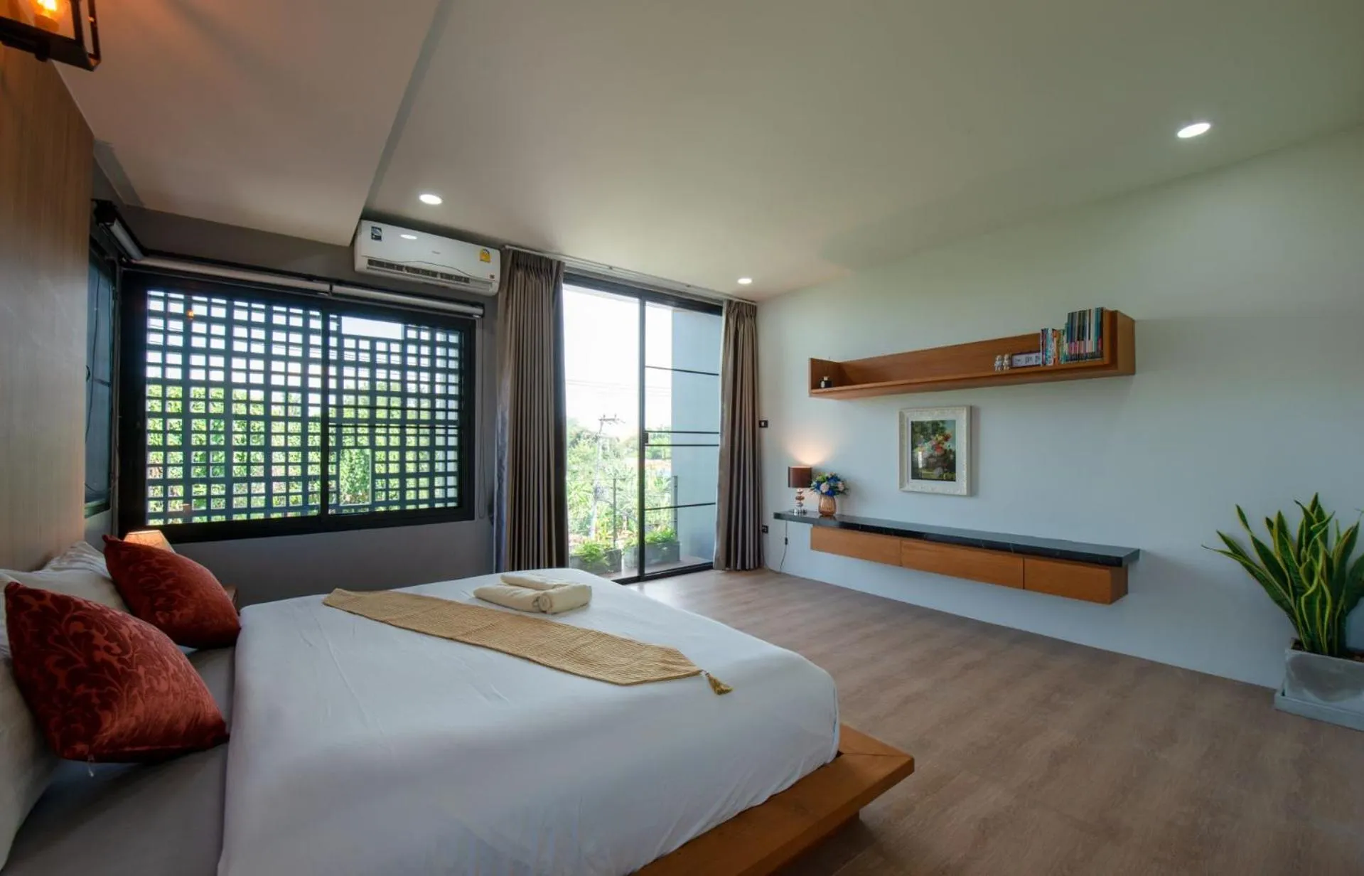 Bedroom, Bed in Areya Villa
