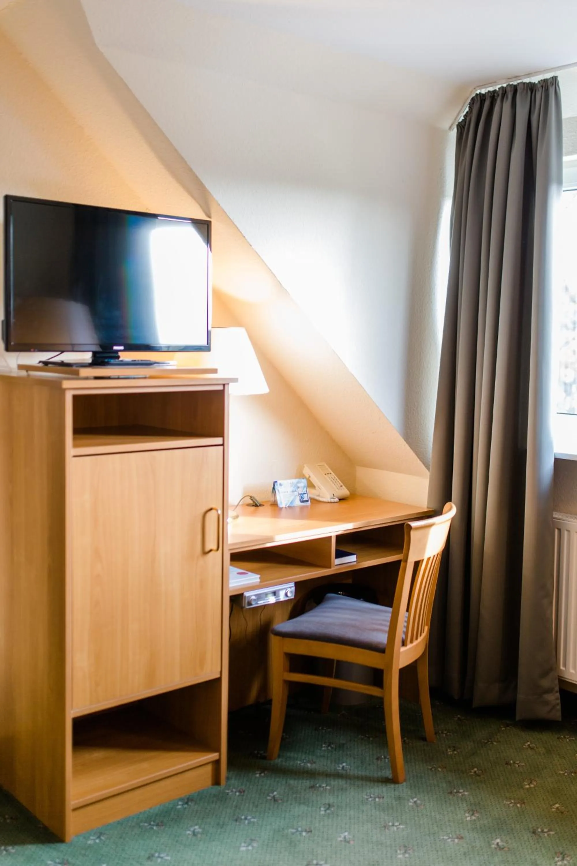 hair dresser in Akzent Hotel Zur Grünen Eiche