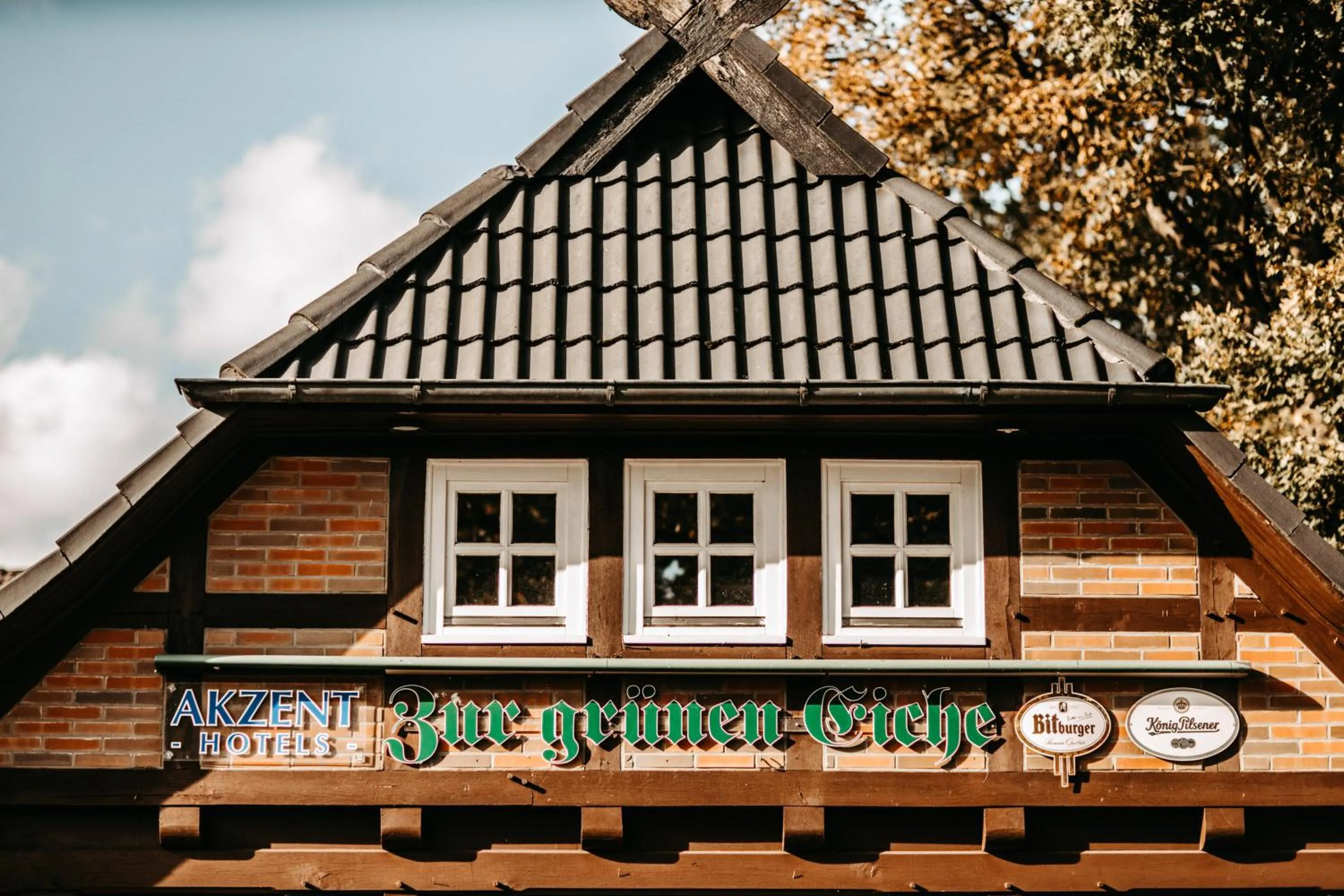 Property logo or sign in Akzent Hotel Zur Grünen Eiche
