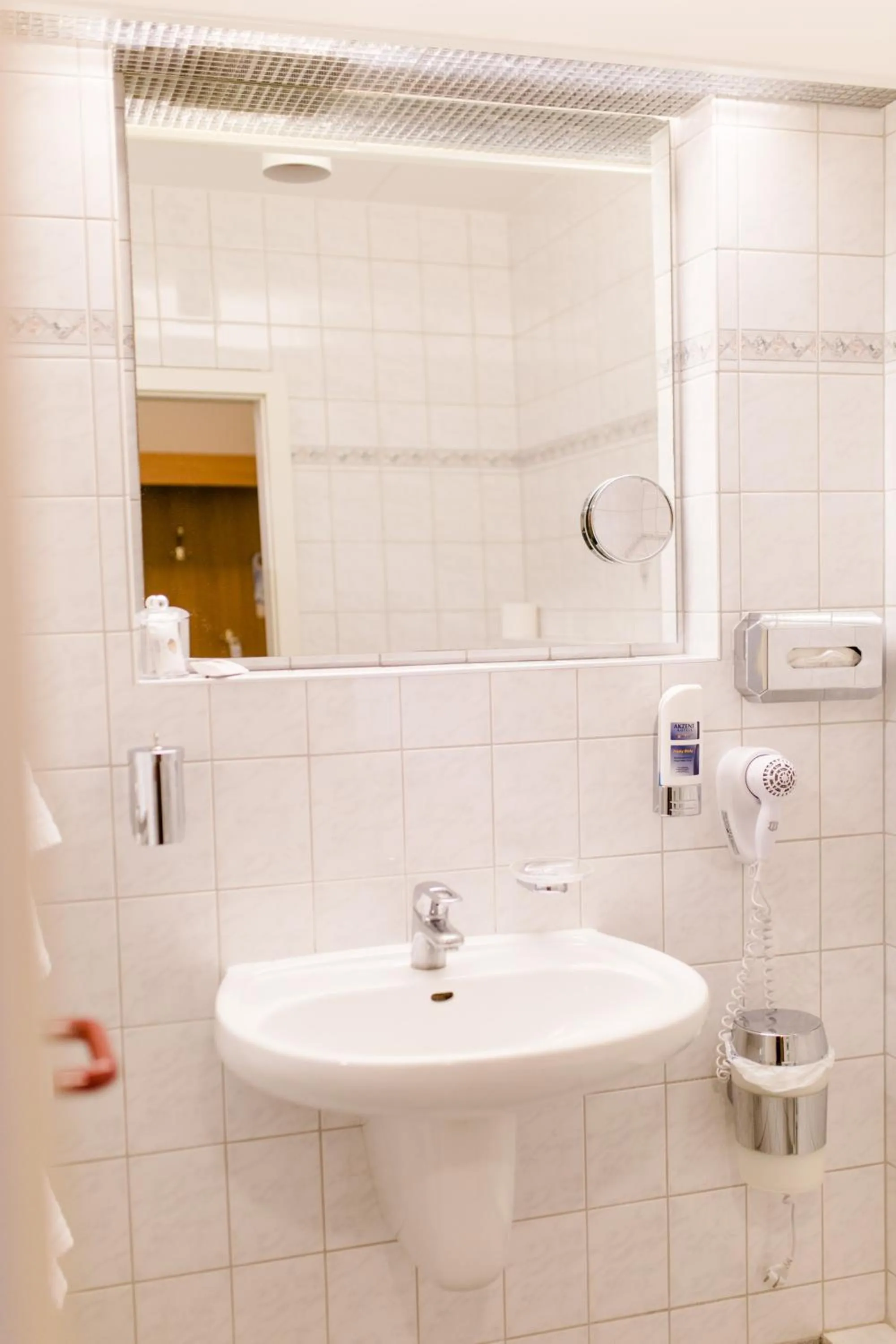 Bathroom in Akzent Hotel Zur Grünen Eiche