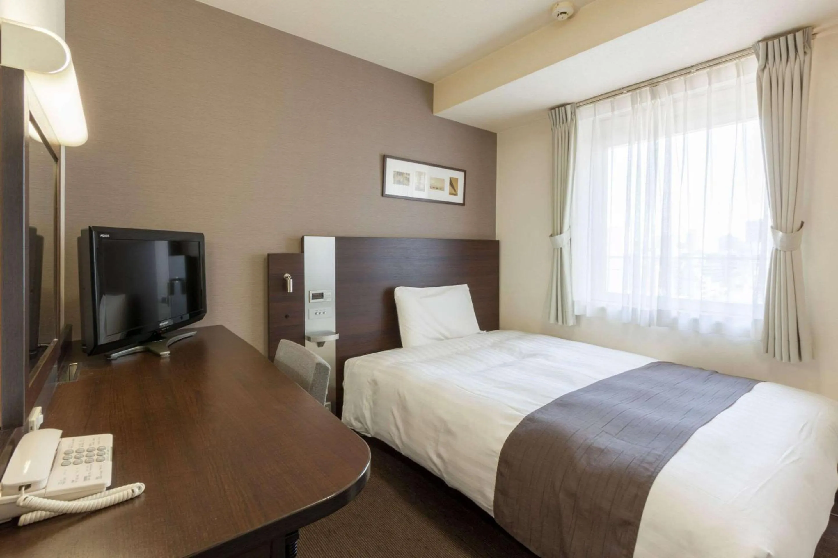 Double Room - single occupancy - Non-Smoking  in Comfort Hotel Yokohama Kannai