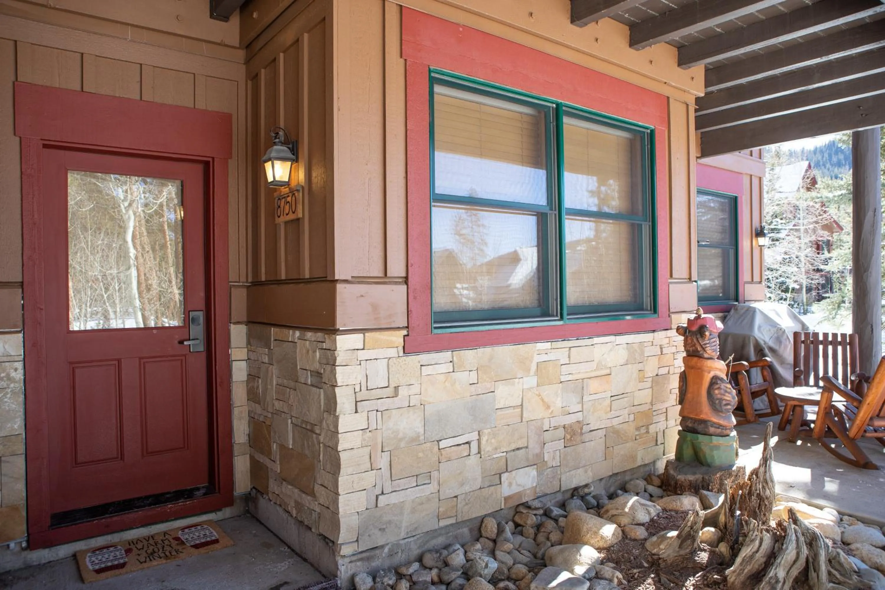 Facade/entrance in 8750 Trappers Crossing condo
