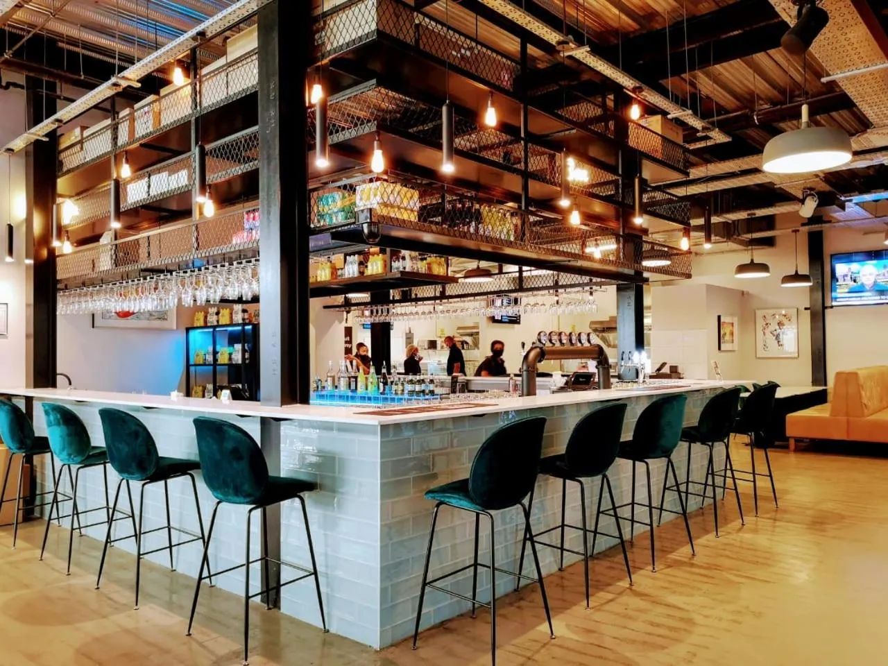 Restaurant/places to eat in Urban Oasis Aparthotel