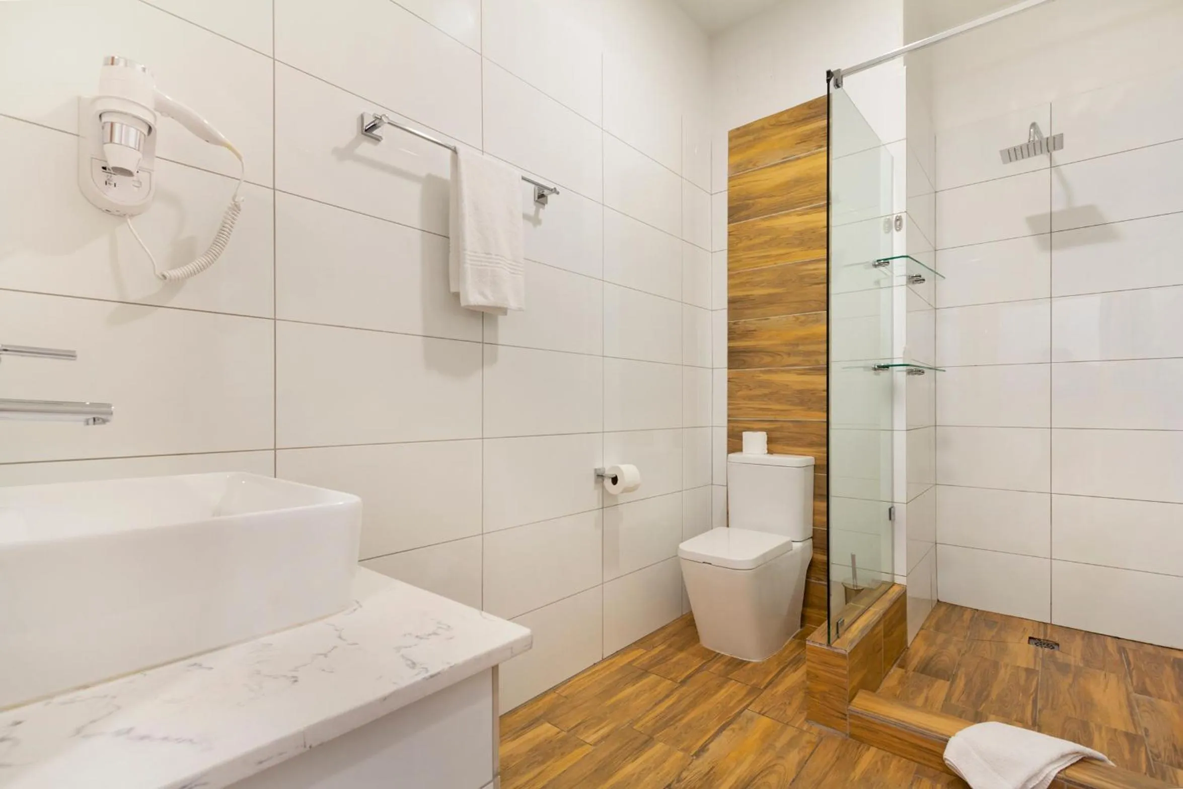 Bathroom in Urban Oasis Aparthotel