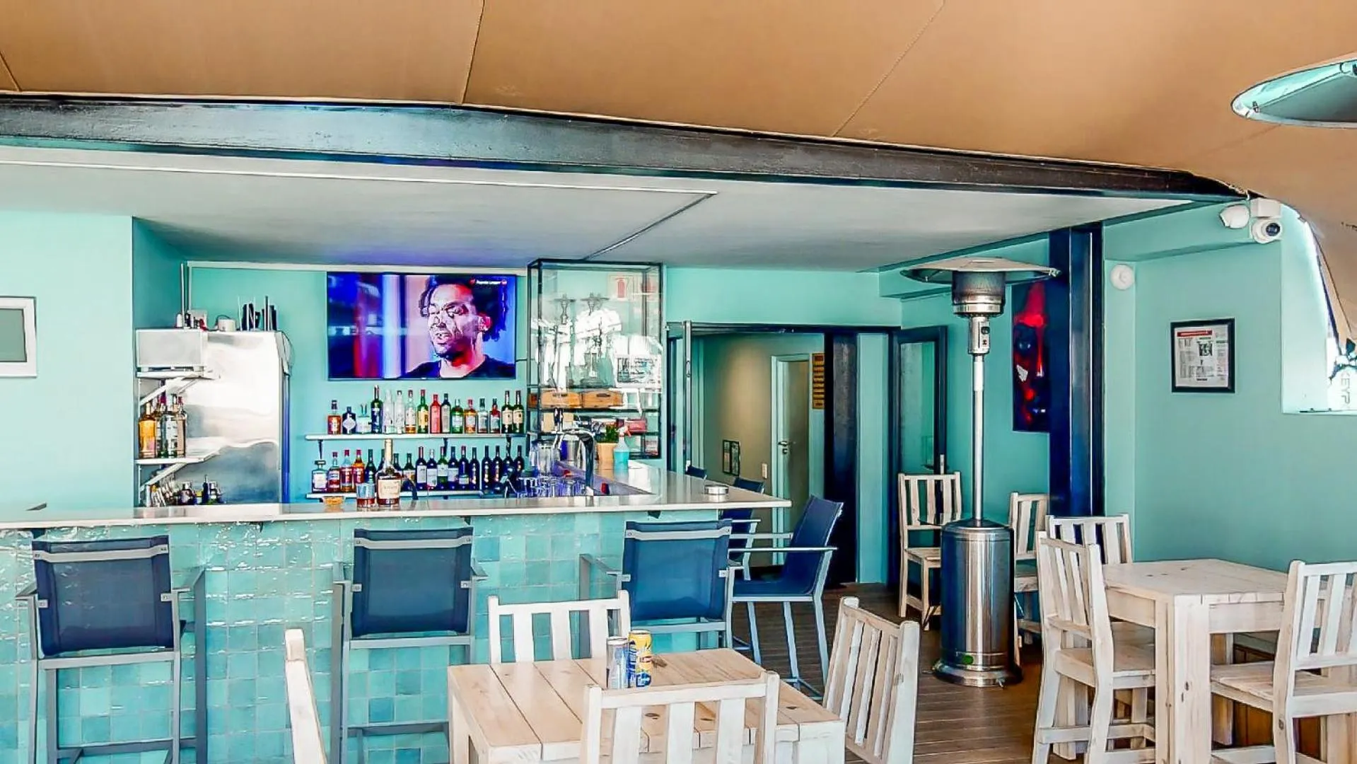 Restaurant/places to eat in Urban Oasis Aparthotel