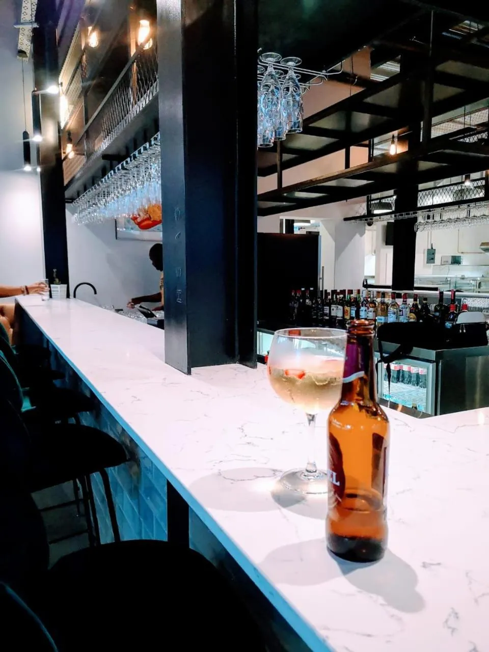 Lounge or bar in Urban Oasis Aparthotel