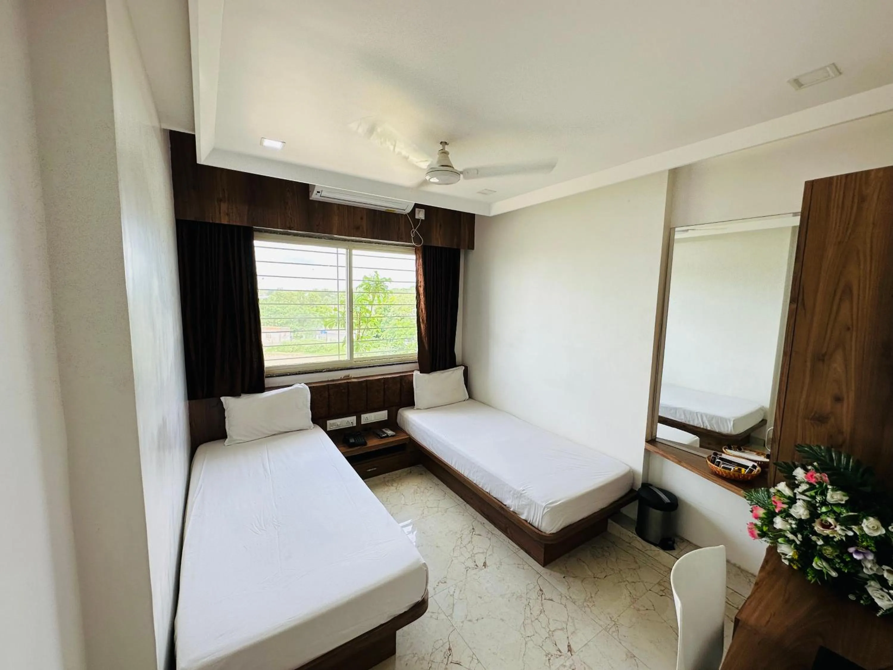 Bed in Hotel The Grand Piano - Best Business Hotel in Patan