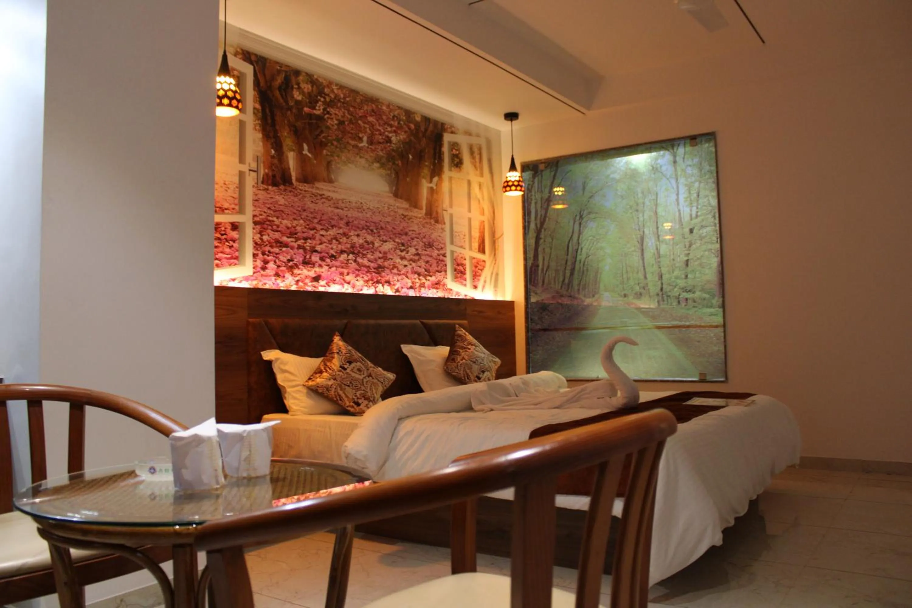 Bed in Hotel The Grand Piano - Best Business Hotel in Patan