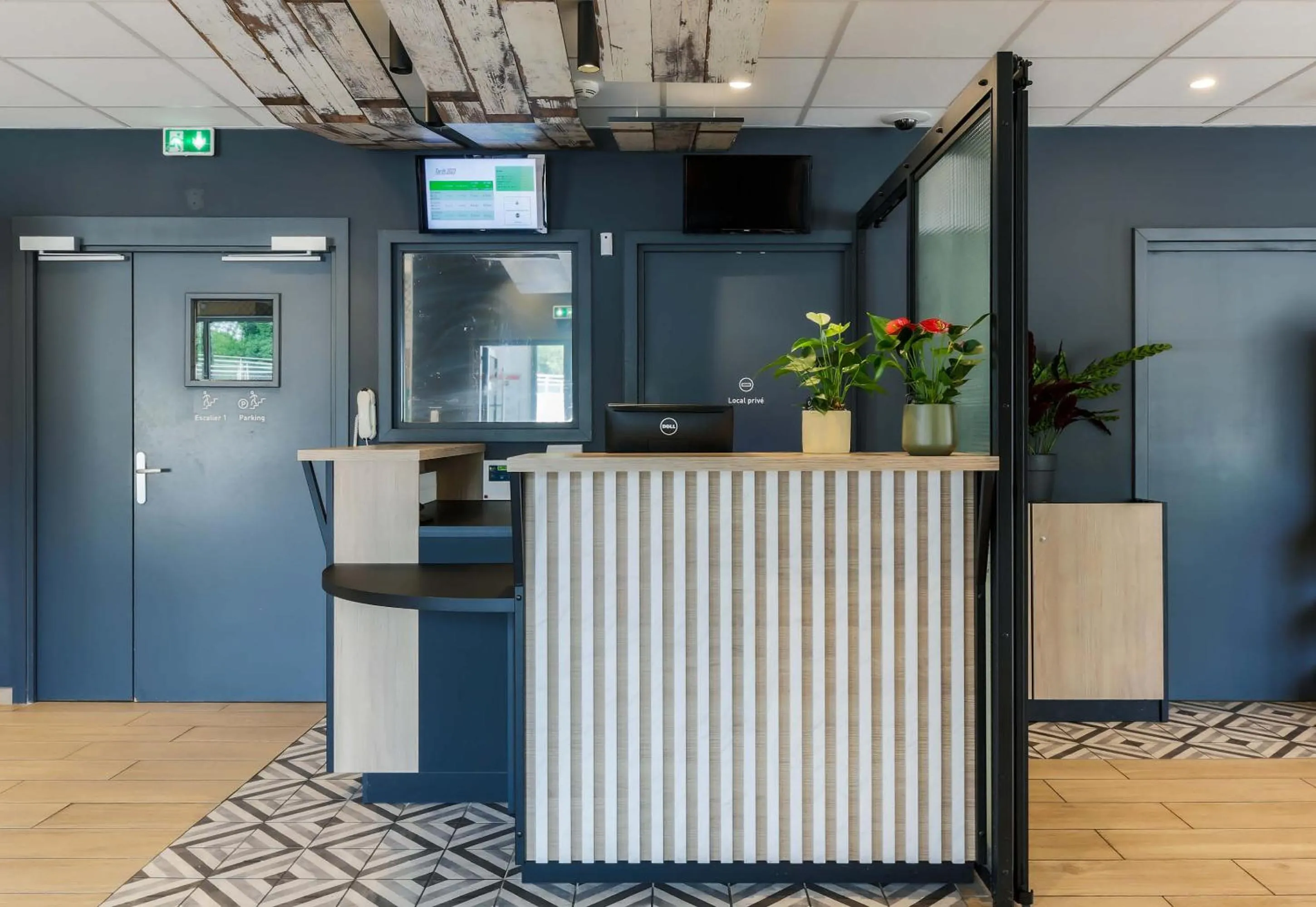 Lobby or reception in B&B Hôtel Thionville Centre Gare