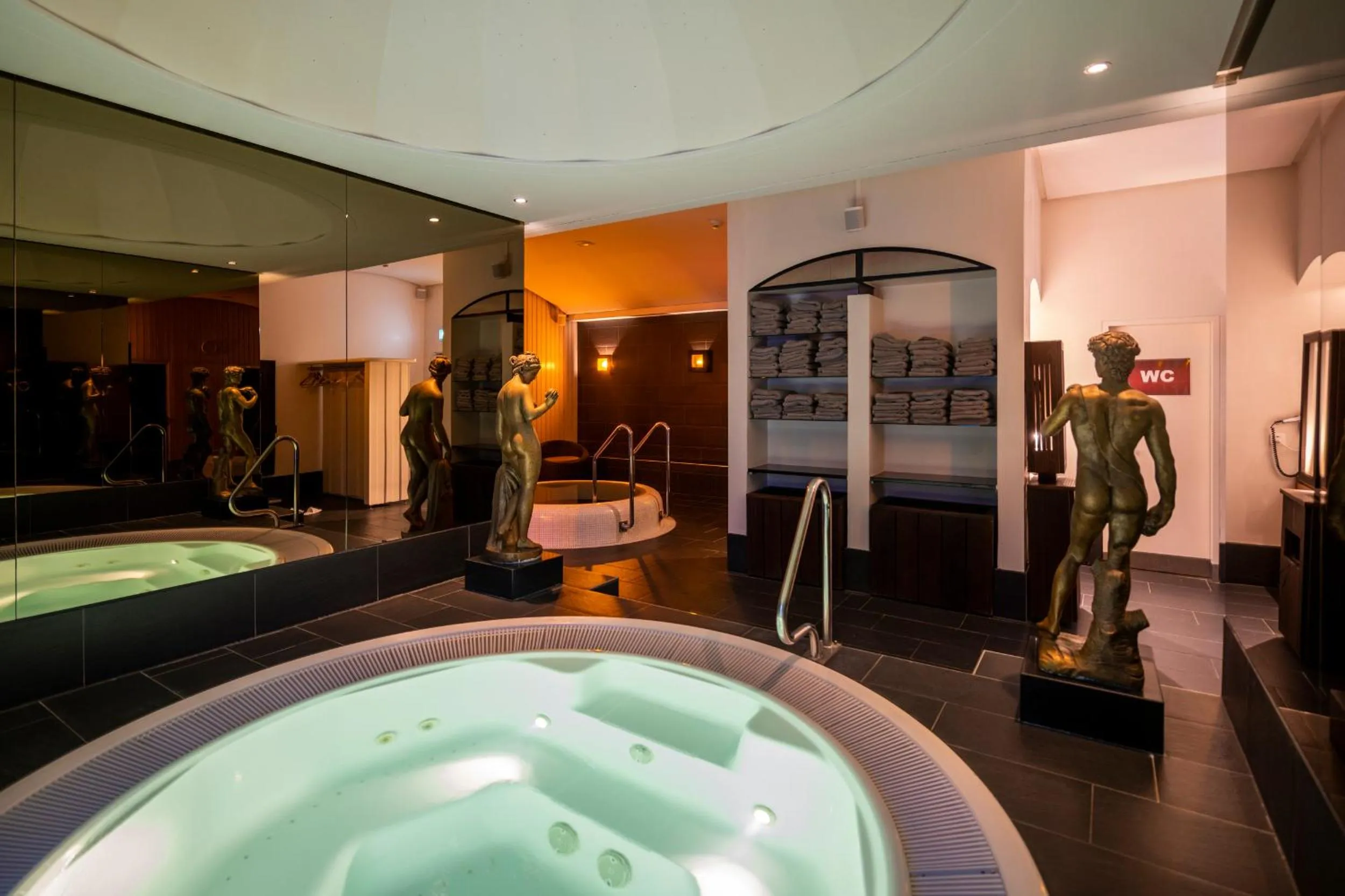 Spa and wellness centre/facilities in Arsa Lodge Silvaplana