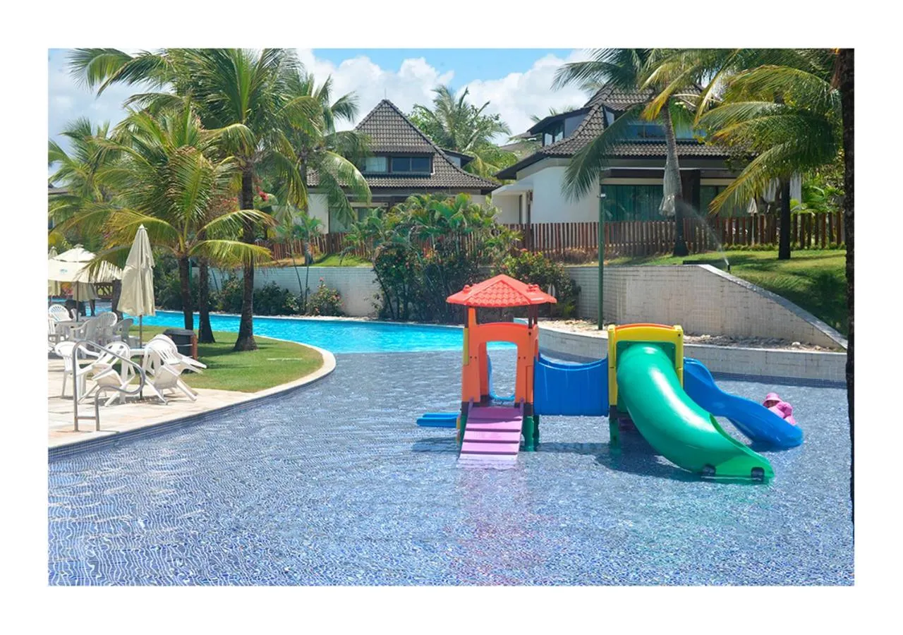 Aqua park in Flat Beach Class Muro Alto 1107