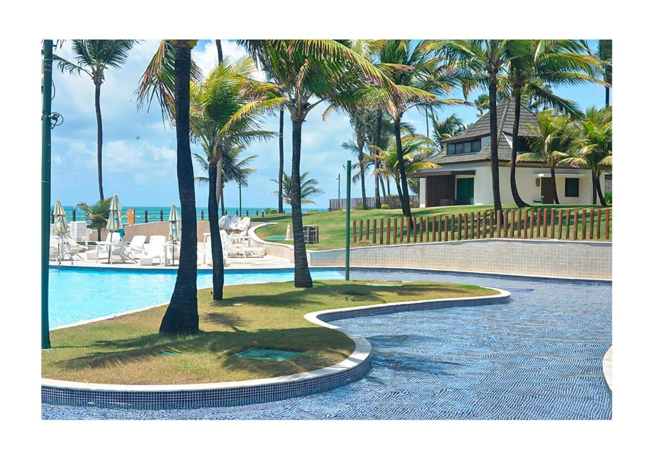 Swimming pool in Flat Beach Class Muro Alto 1107