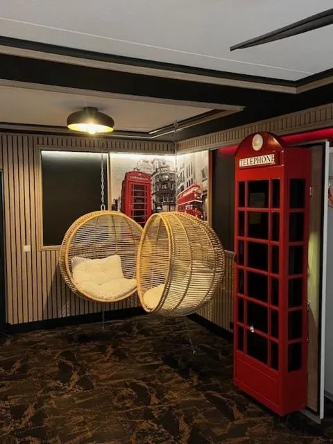 Hotel The Happy Traveler