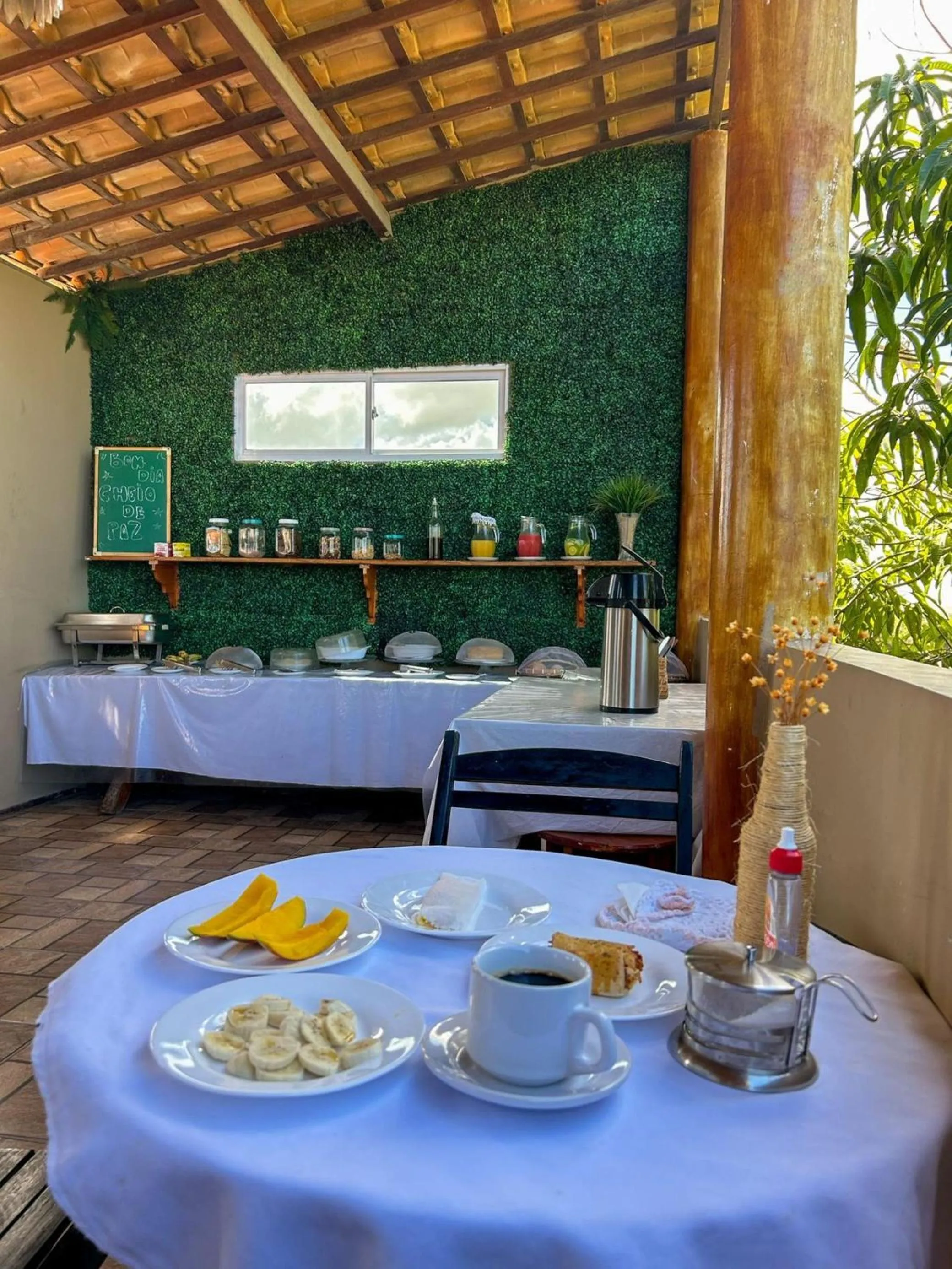 Breakfast in Uru Pousada