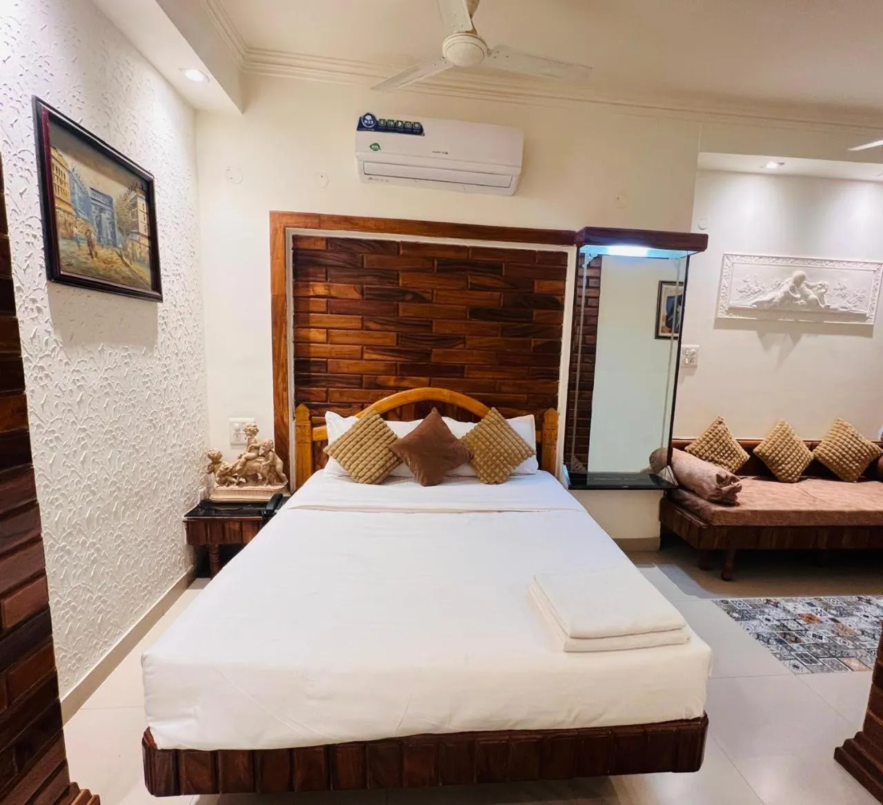 Bed in Hotel The Galaxy