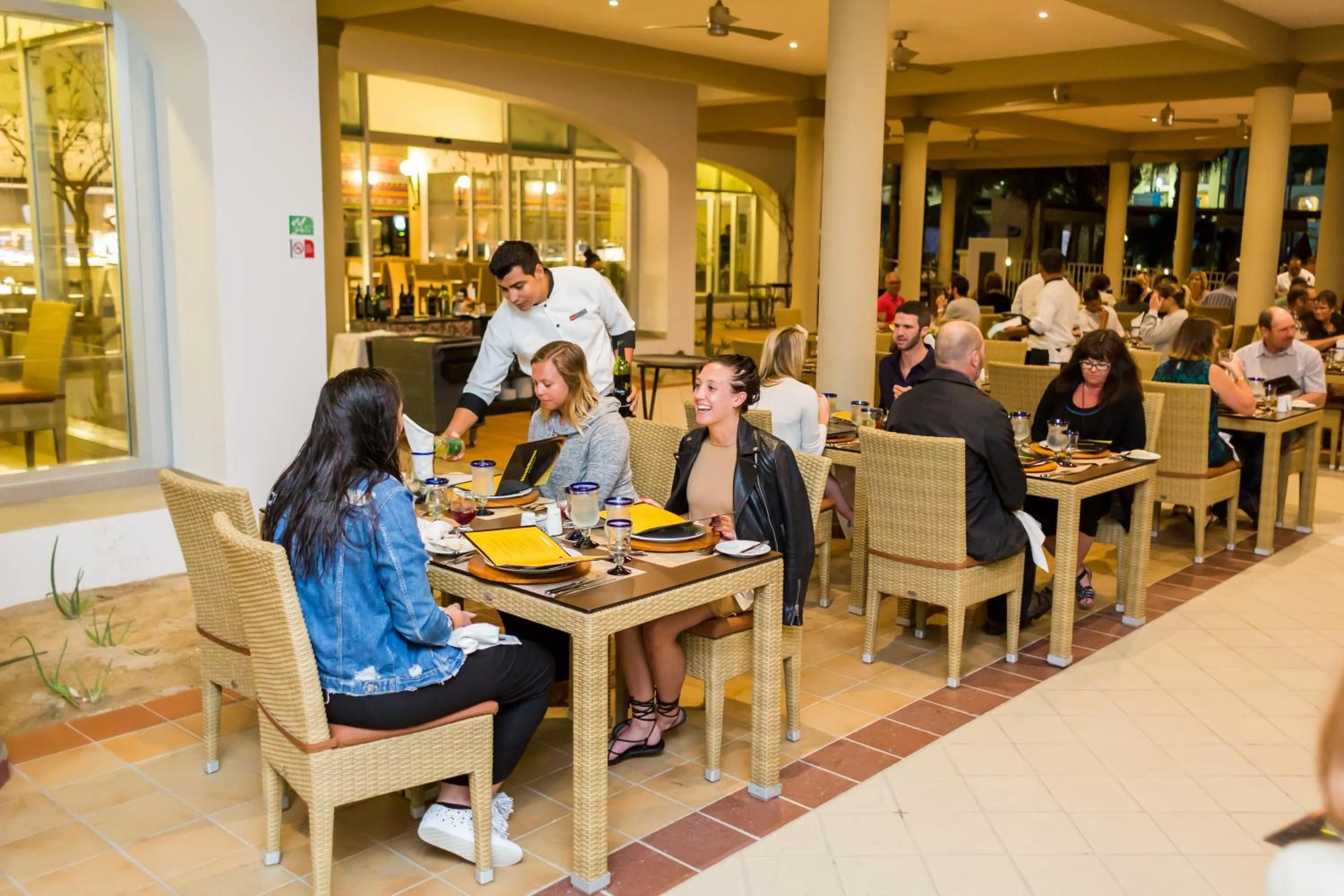 Restaurant/places to eat in Riu Palace Cabo San Lucas - All Inclusive