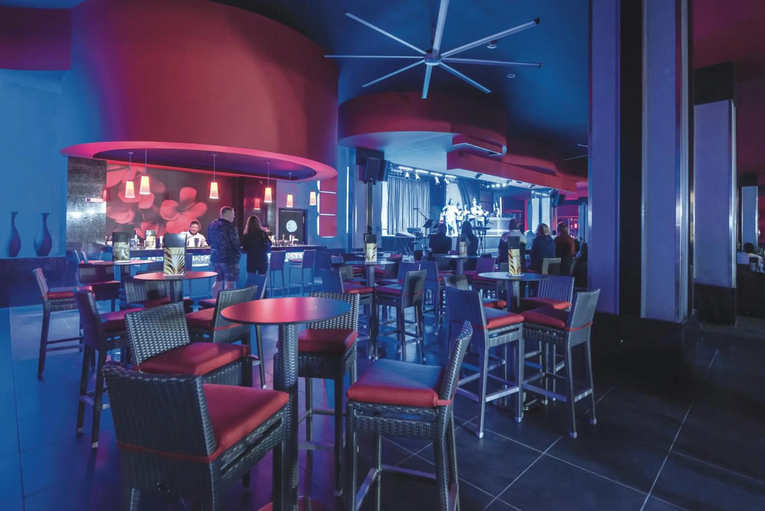 Lounge or bar in Riu Palace Cabo San Lucas - All Inclusive