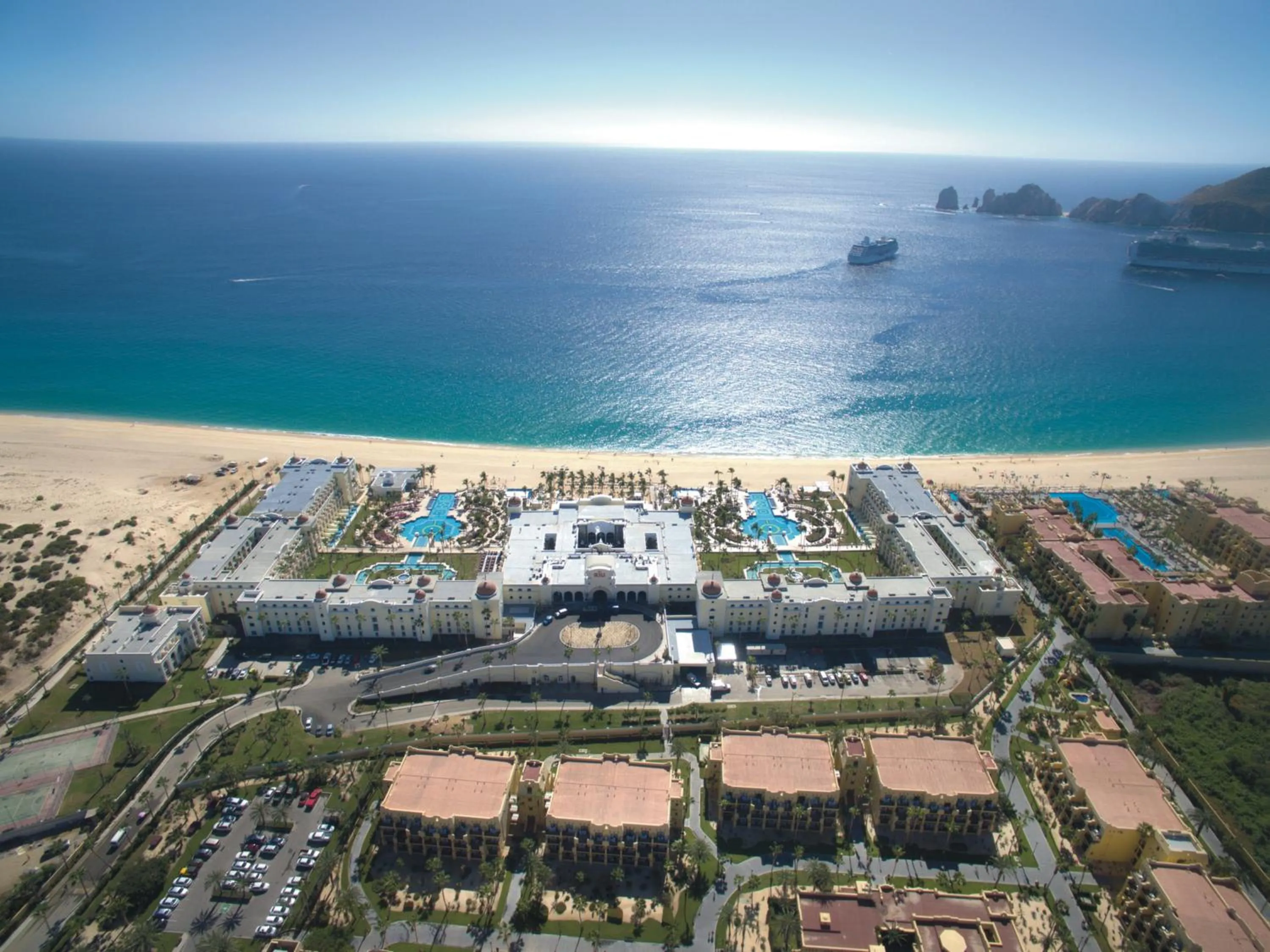 Property building in Riu Palace Cabo San Lucas - All Inclusive