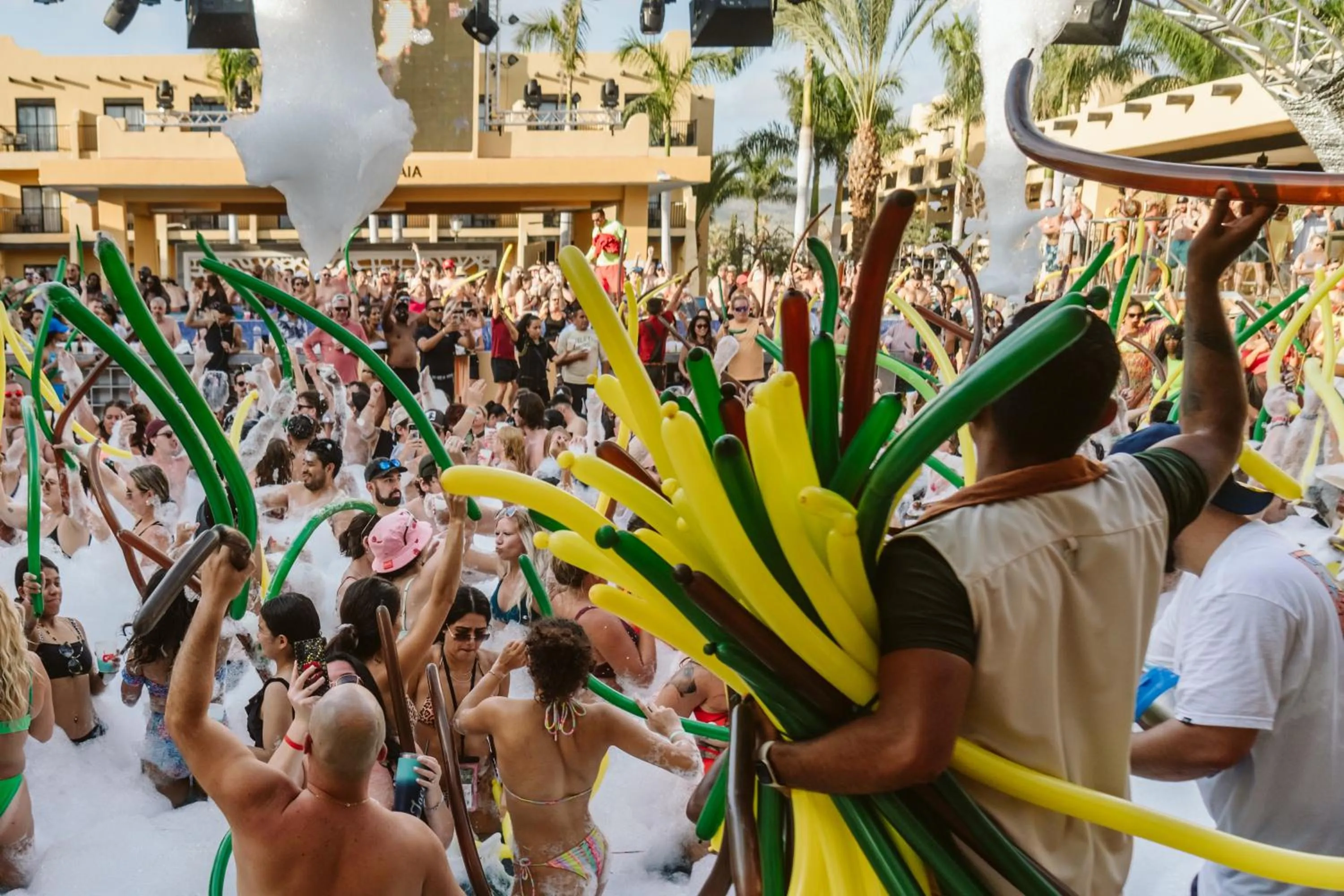 Evening entertainment in Riu Palace Cabo San Lucas - All Inclusive