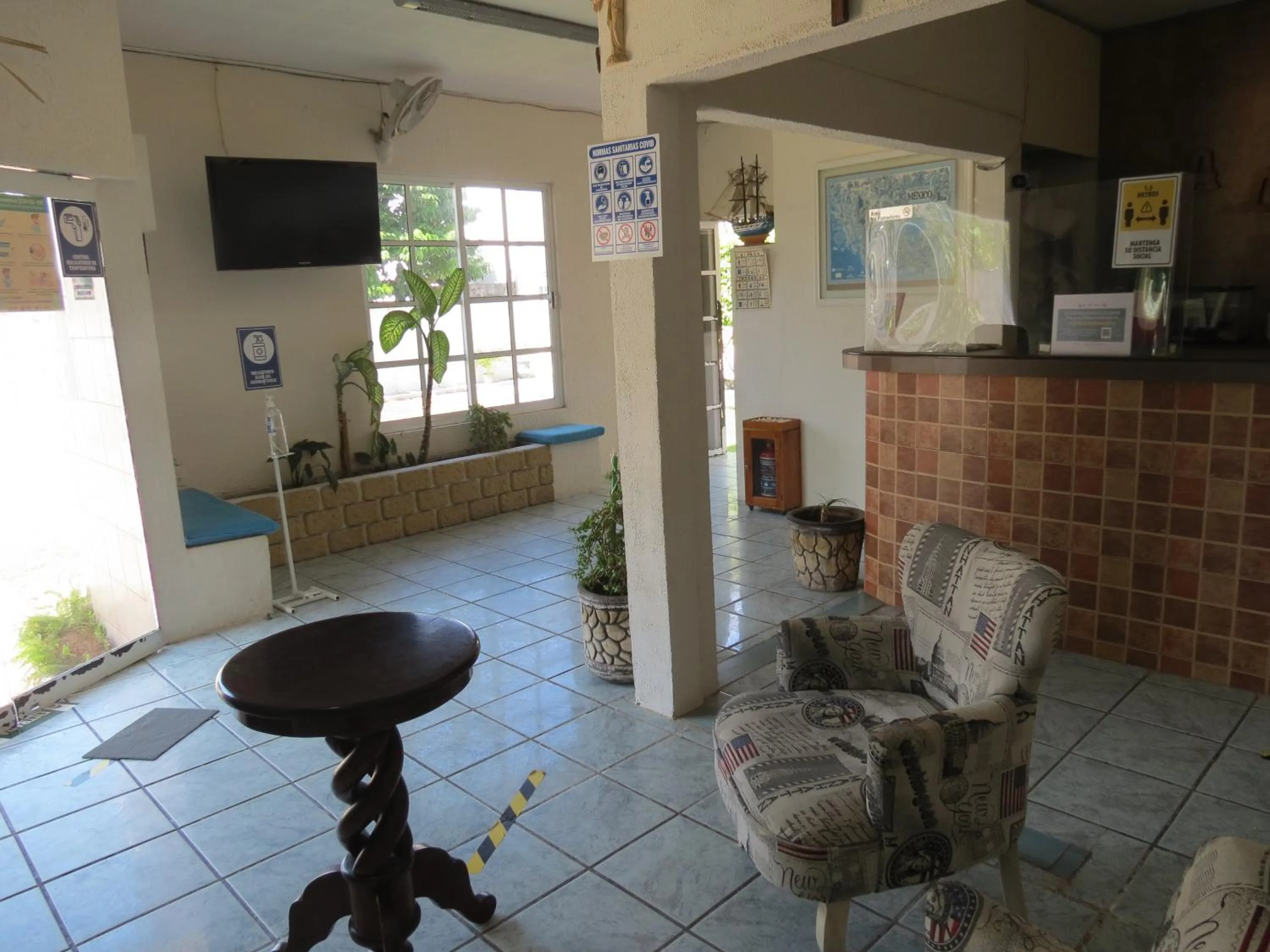 Lobby or reception in Hotel Albri by Rotamundos