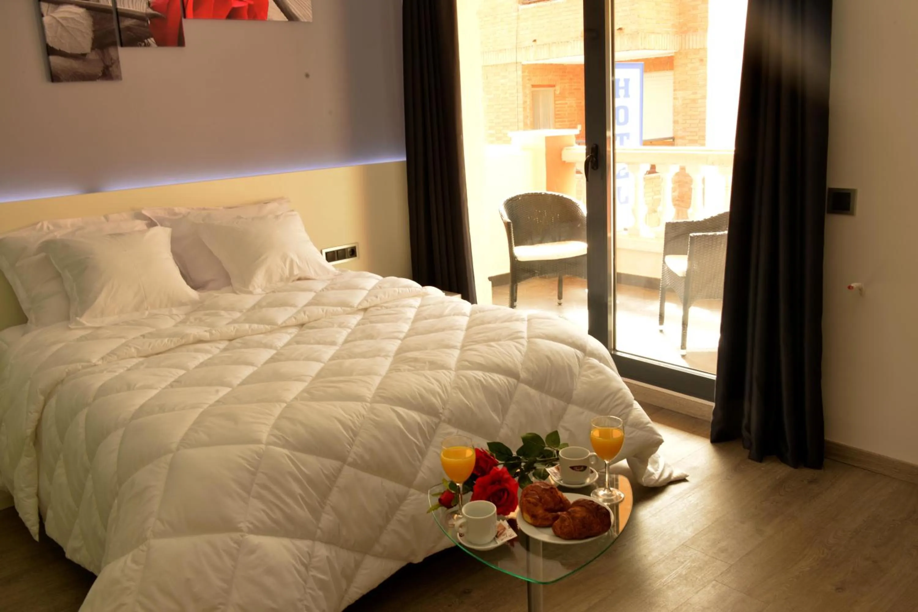 Bedroom, Bed in Alcalá del Jucar Hotel Pelayo