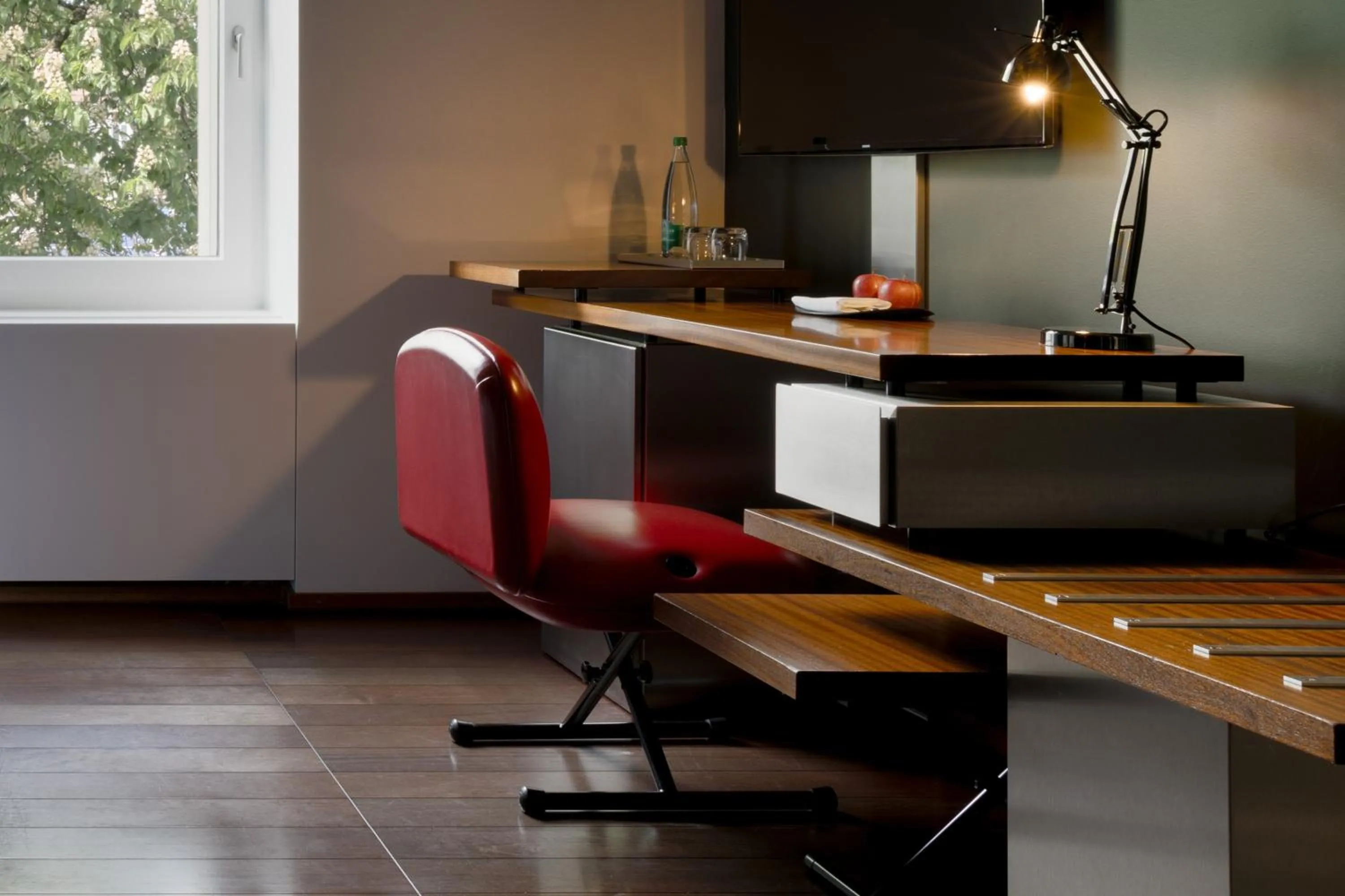 TV and multimedia in The Hotel Lucerne, Autograph Collection