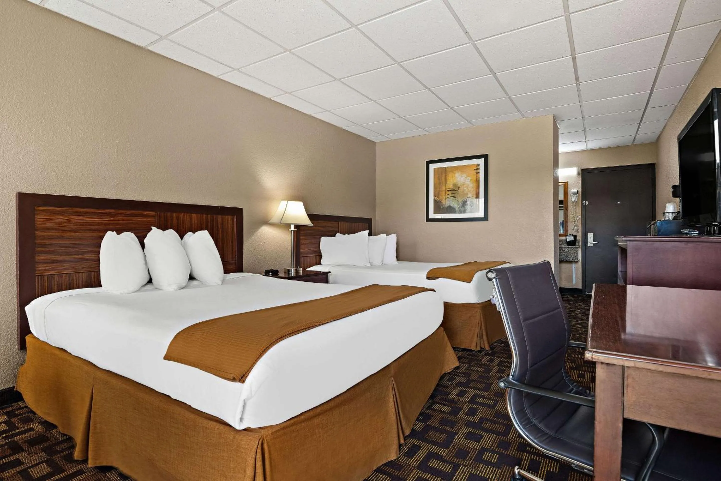 Bedroom, Bed in Rodeway Inn McPherson East